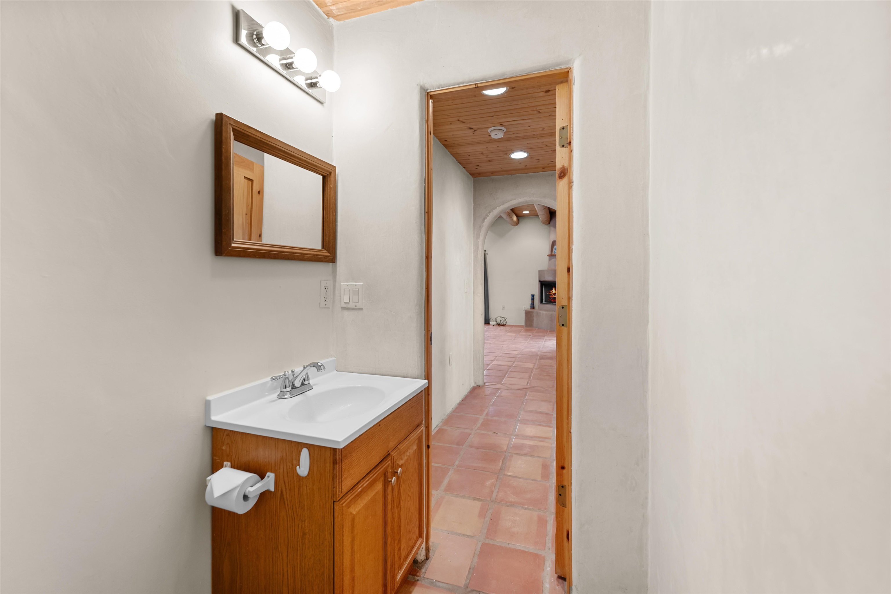 Ranchos De Taos, New Mexico 87557, United States, 2 Bedrooms Bedrooms, ,3 BathroomsBathrooms,Residential,Active,219400