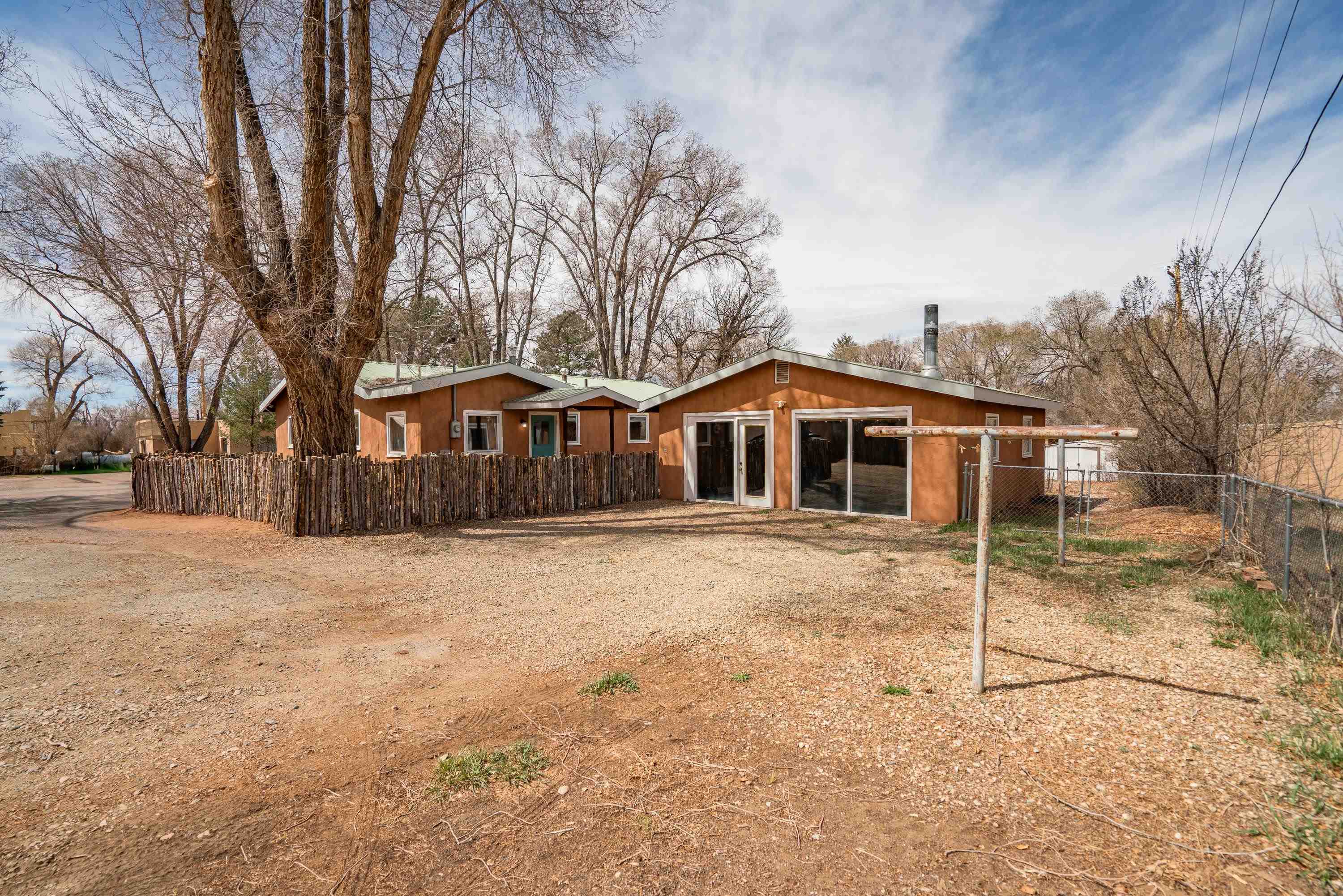 111 Sierra Vista Road, Taos, New Mexico image 3
