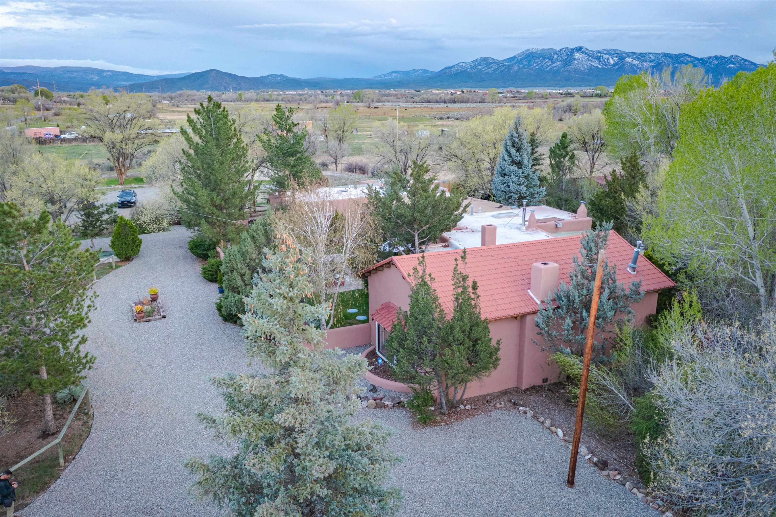 222 Hwy 240, Ranchos de Taos, New Mexico image 46
