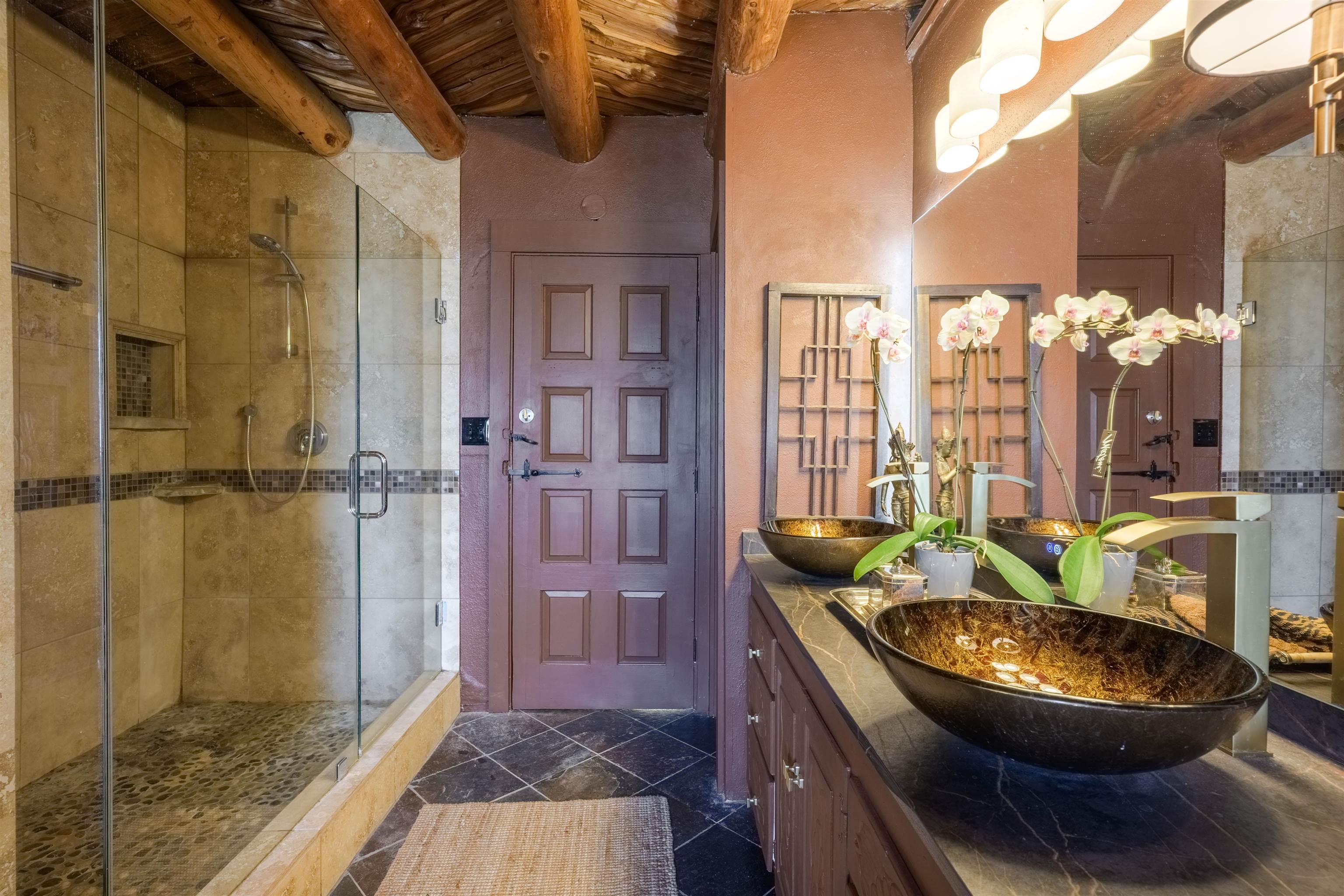 222 Hwy 240, Ranchos de Taos, New Mexico image 23