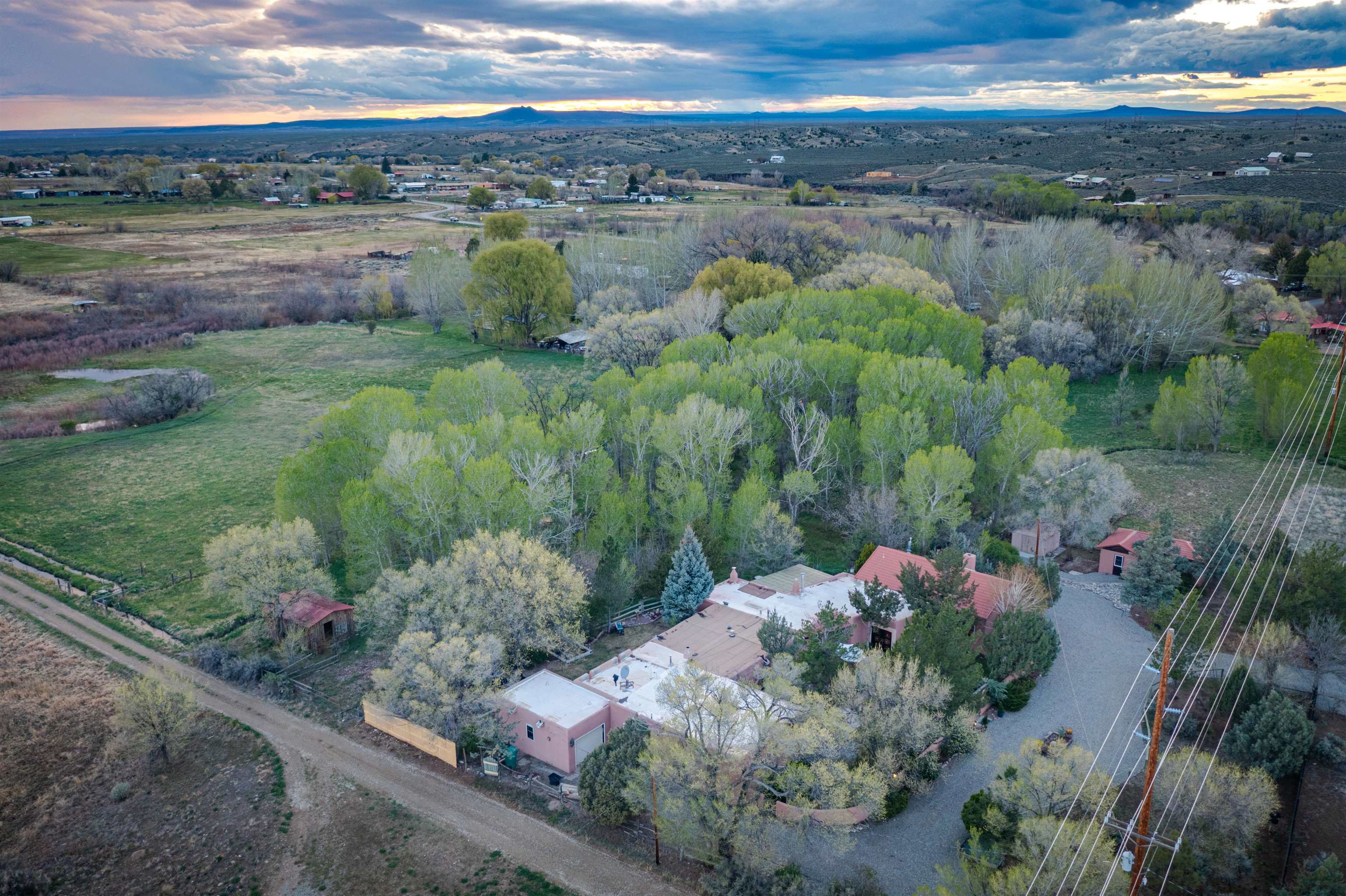 222 Hwy 240, Ranchos de Taos, New Mexico image 45