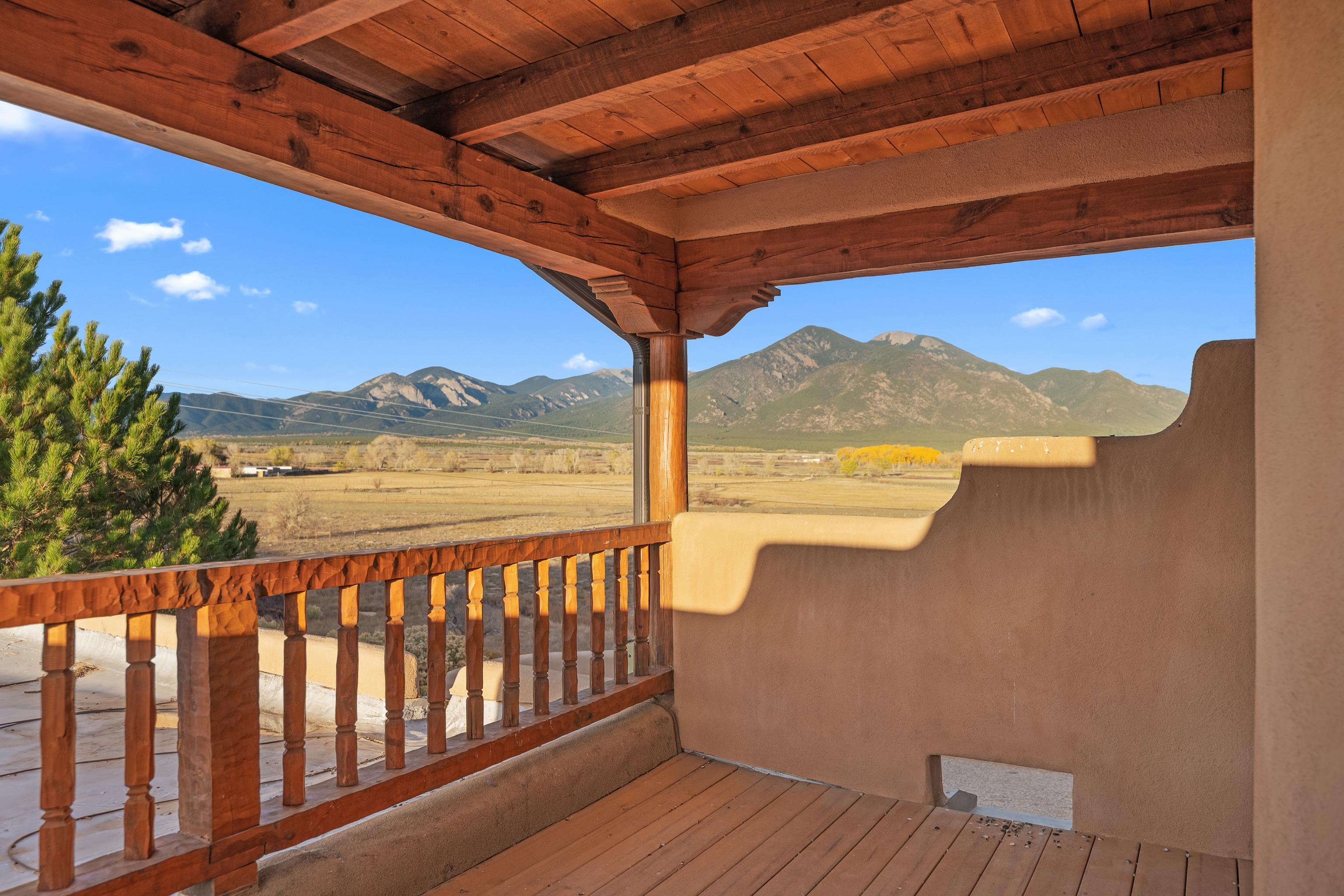 El Prado, New Mexico 87529, United States, 4 Bedrooms Bedrooms, ,4 BathroomsBathrooms,Residential,Active,237473