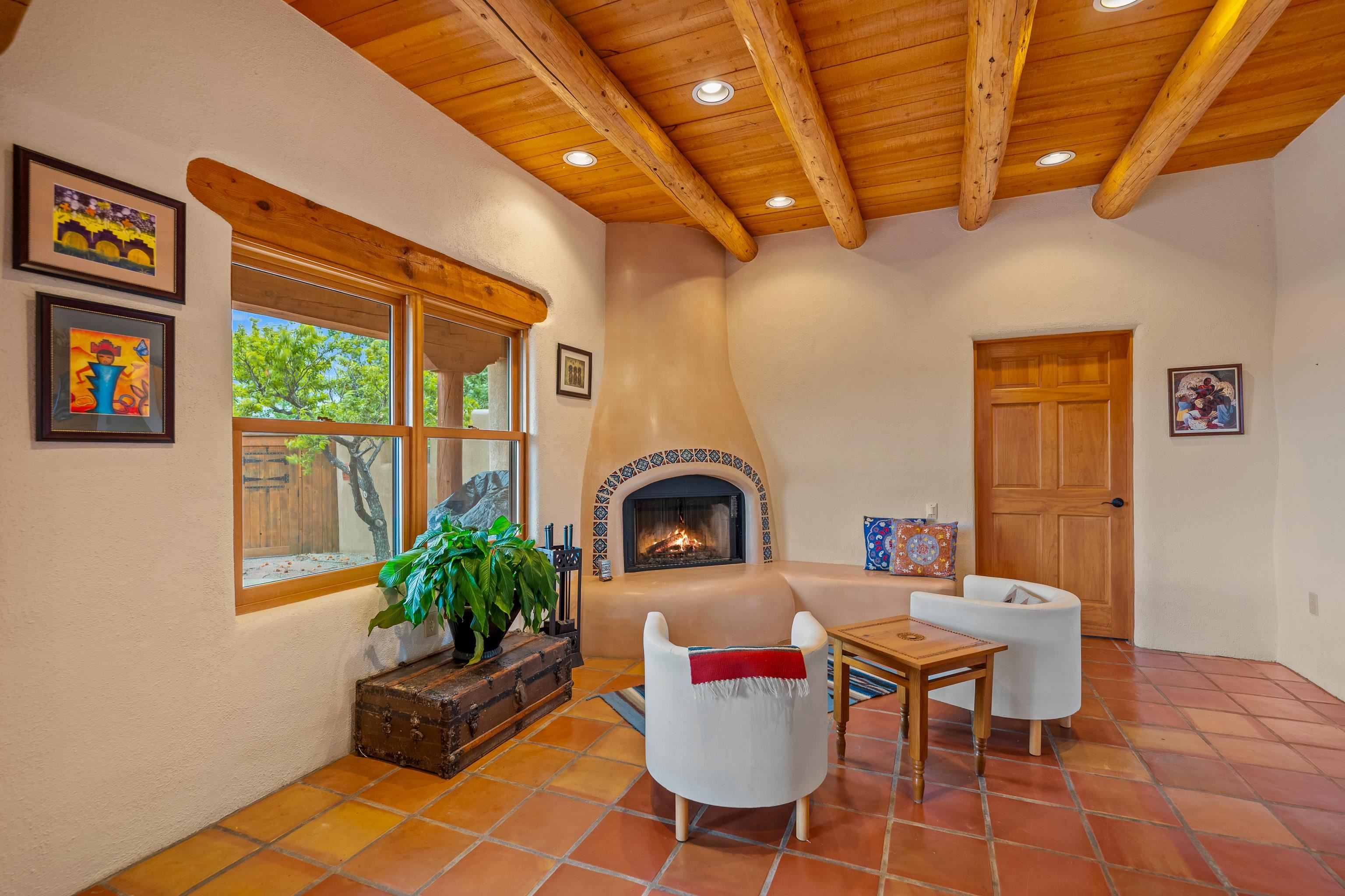 El Prado, New Mexico 87529, United States, 4 Bedrooms Bedrooms, ,4 BathroomsBathrooms,Residential,Active,237473