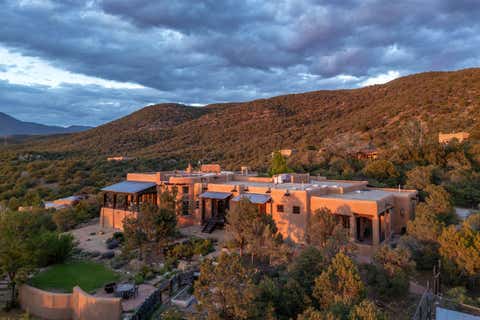 Homes For Sale - 4004 Sendero Penitente Rd<br/> Taos, NM 87571