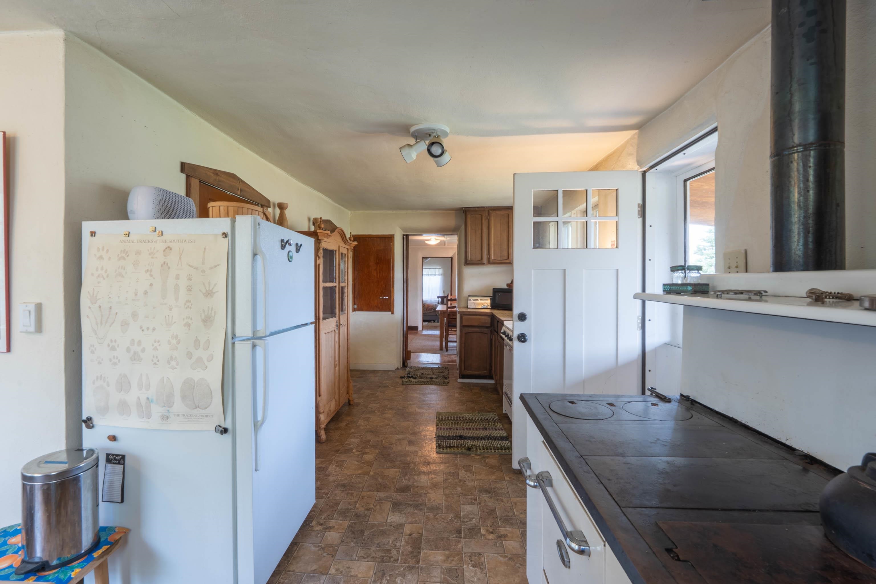 46 Cr B024, Holman, New Mexico image 12