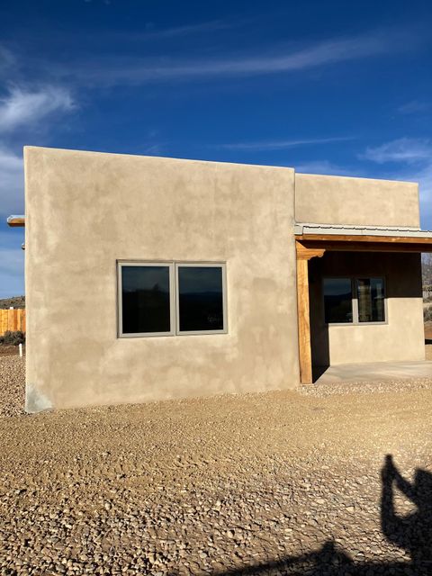 Photo of 6 Seco Lane, Taos, NM 87571 (MLS # 114381)