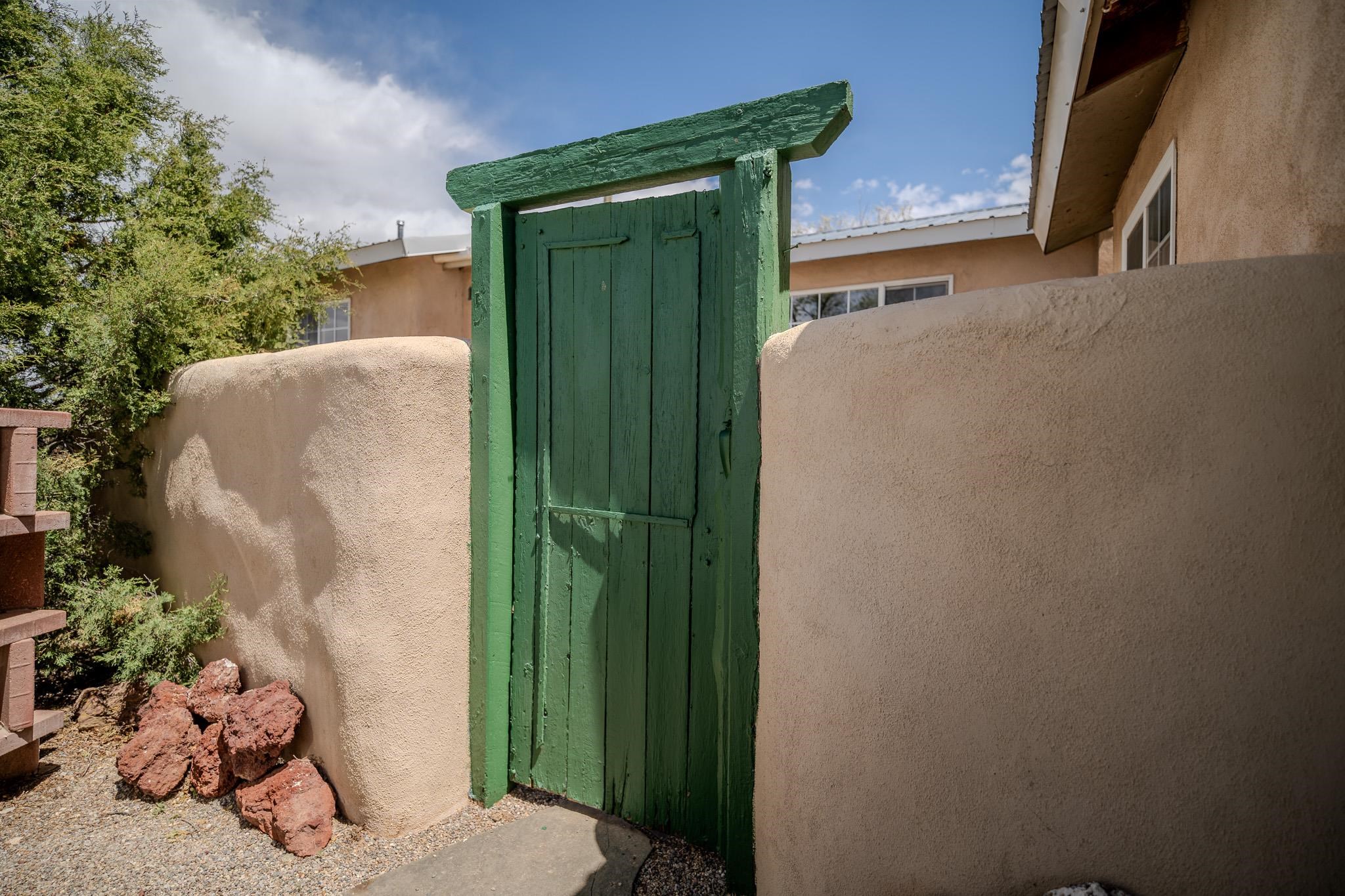 15 Santo Nino Road, El Prado, New Mexico image 2