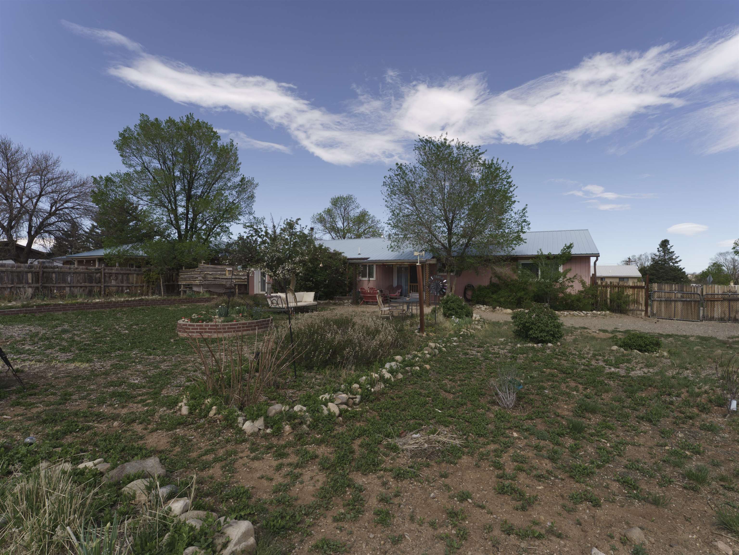 807 Hill Dr, Taos, New Mexico image 39