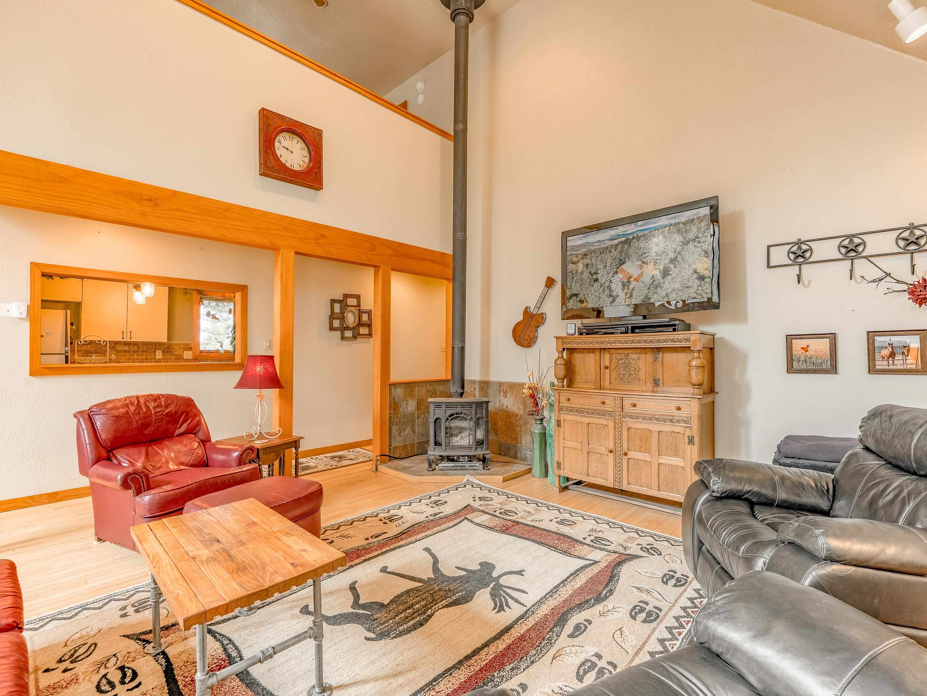 Angel Fire, New Mexico 87710, United States, 2 Bedrooms Bedrooms, ,2 BathroomsBathrooms,Residential,Active,235542