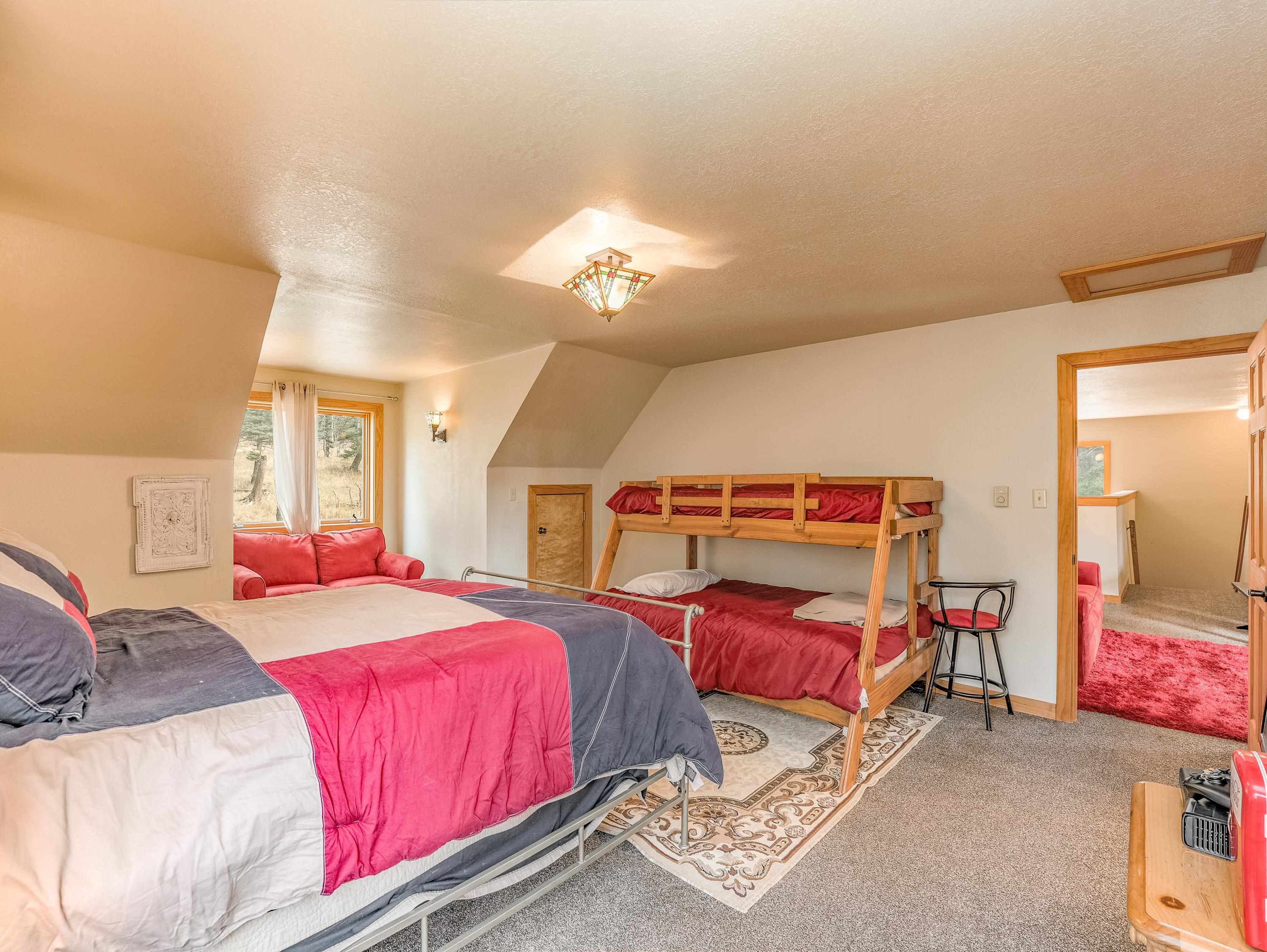 Angel Fire, New Mexico 87710, United States, 2 Bedrooms Bedrooms, ,2 BathroomsBathrooms,Residential,Active,235542