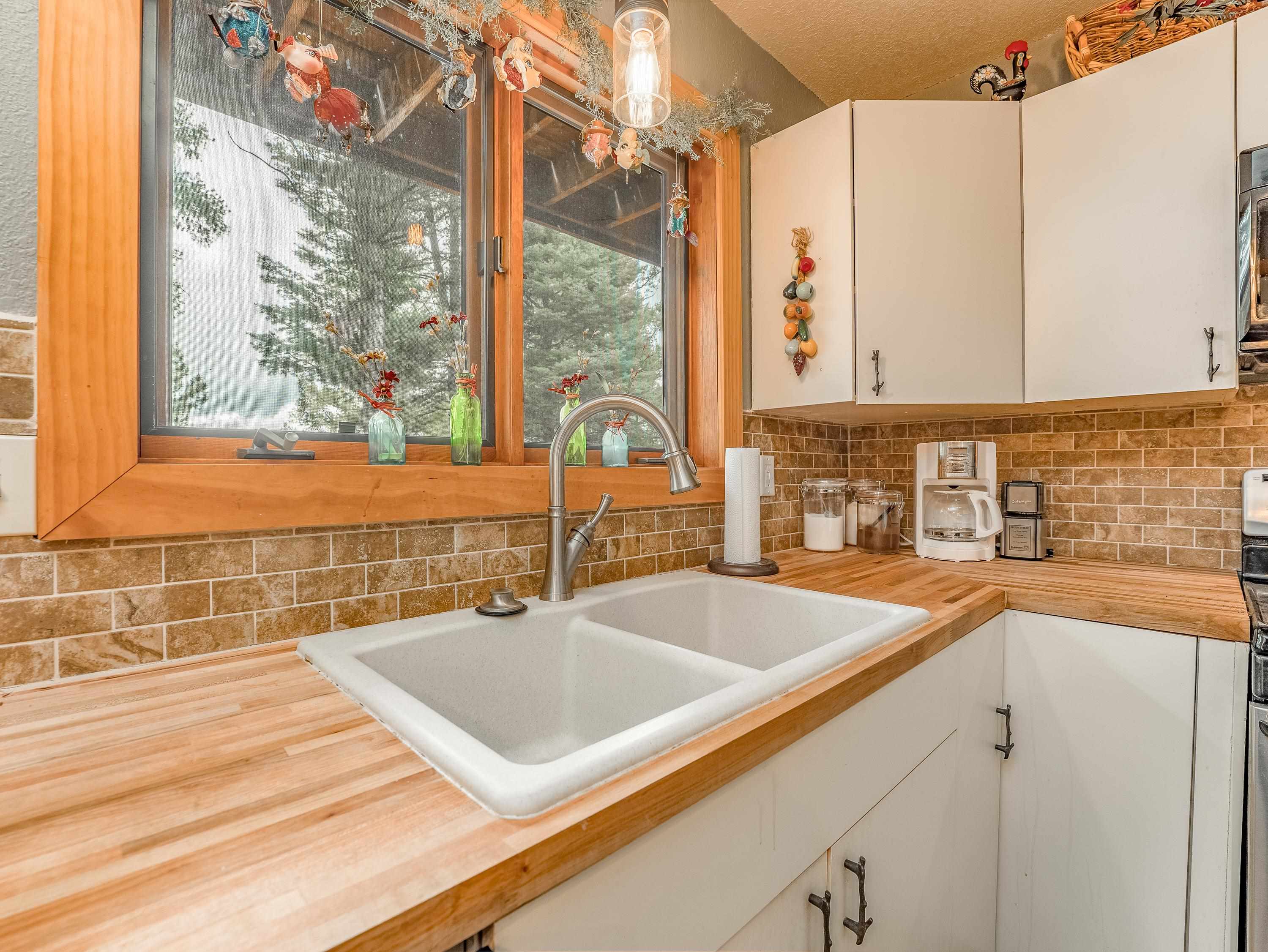 Angel Fire, New Mexico 87710, United States, 2 Bedrooms Bedrooms, ,2 BathroomsBathrooms,Residential,Active,235542