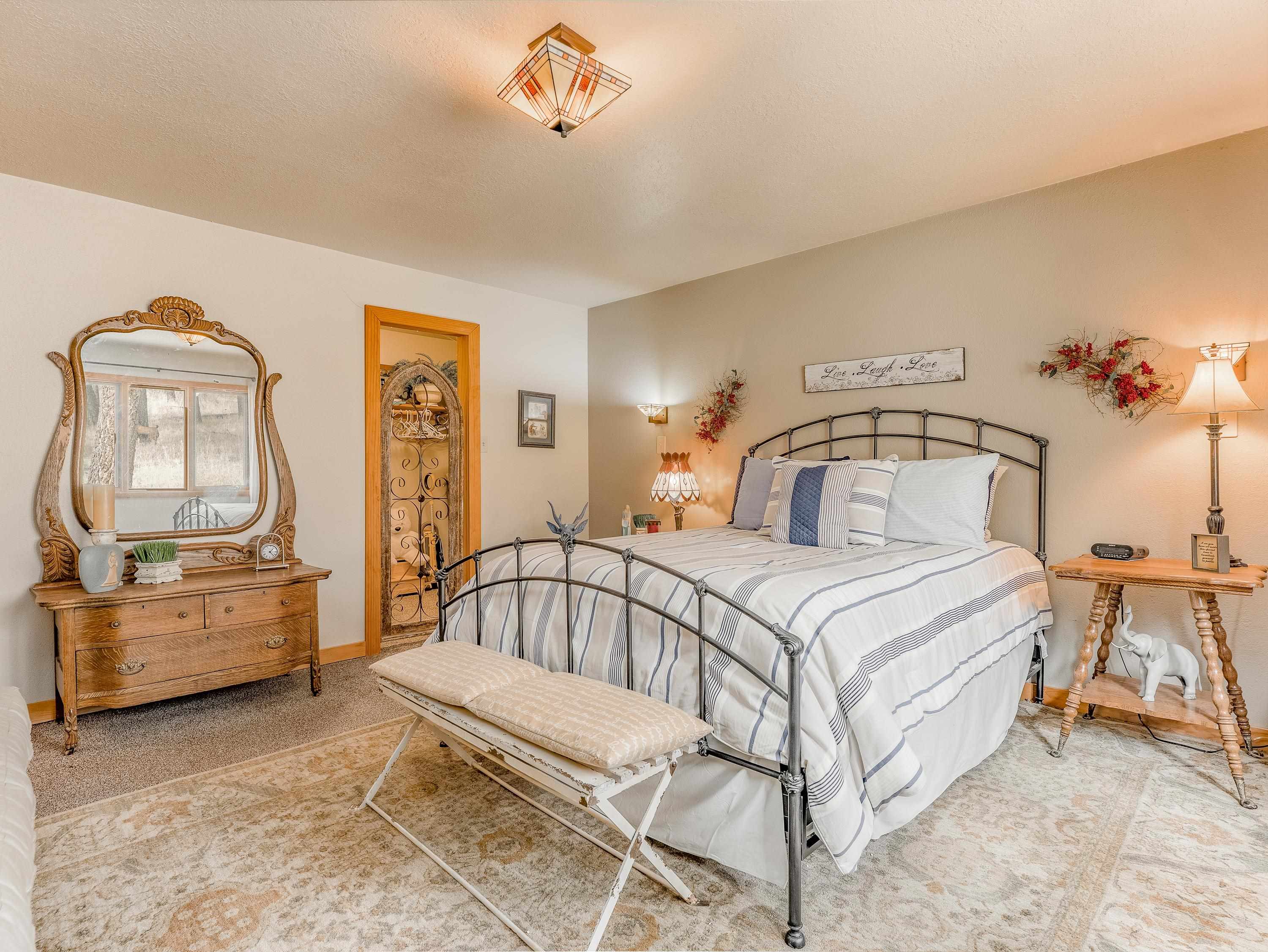 Angel Fire, New Mexico 87710, United States, 2 Bedrooms Bedrooms, ,2 BathroomsBathrooms,Residential,Active,235542