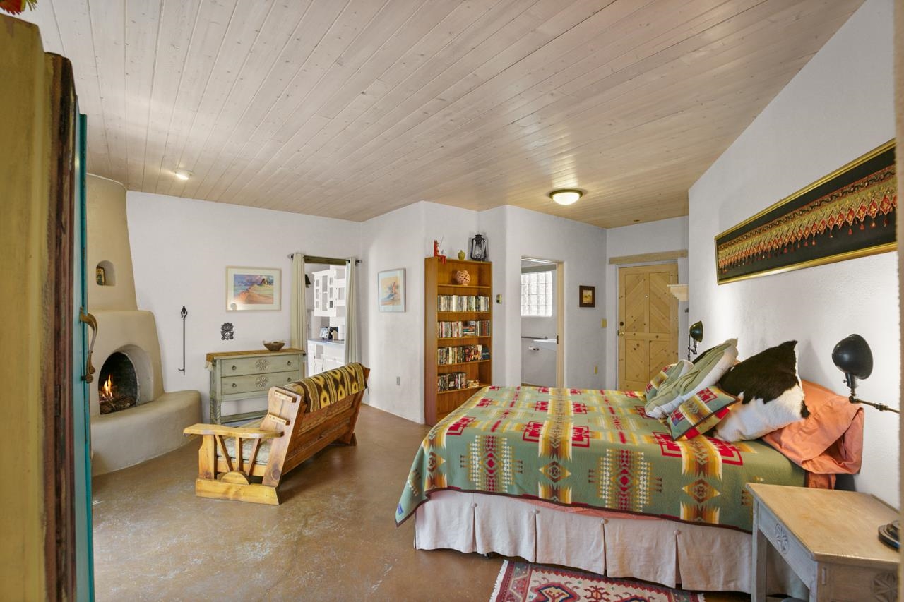 2 State Road 230, El Prado, New Mexico image 21