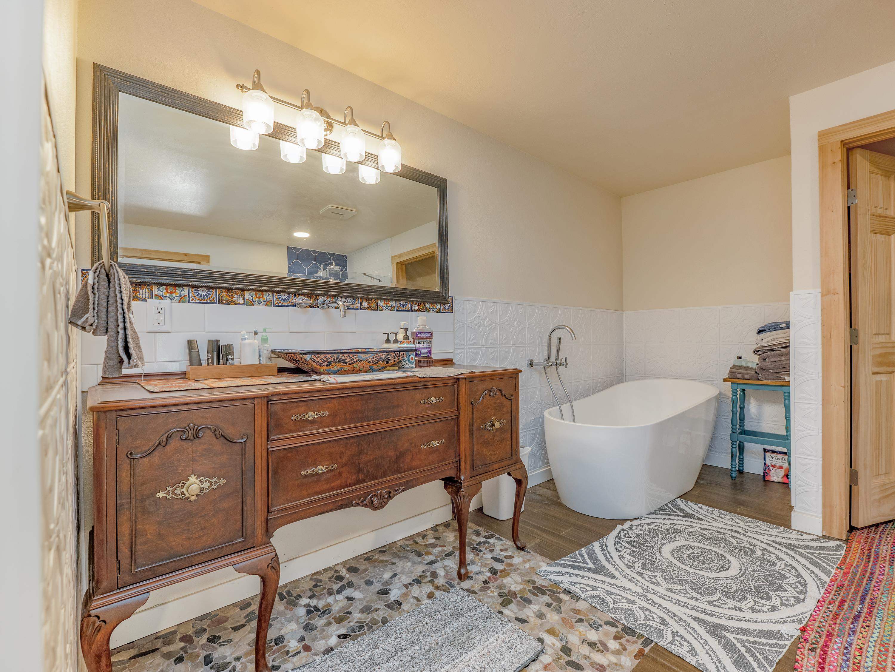 Angel Fire, New Mexico 87710, United States, 6 Bedrooms Bedrooms, ,4 BathroomsBathrooms,Residential,Active,181511