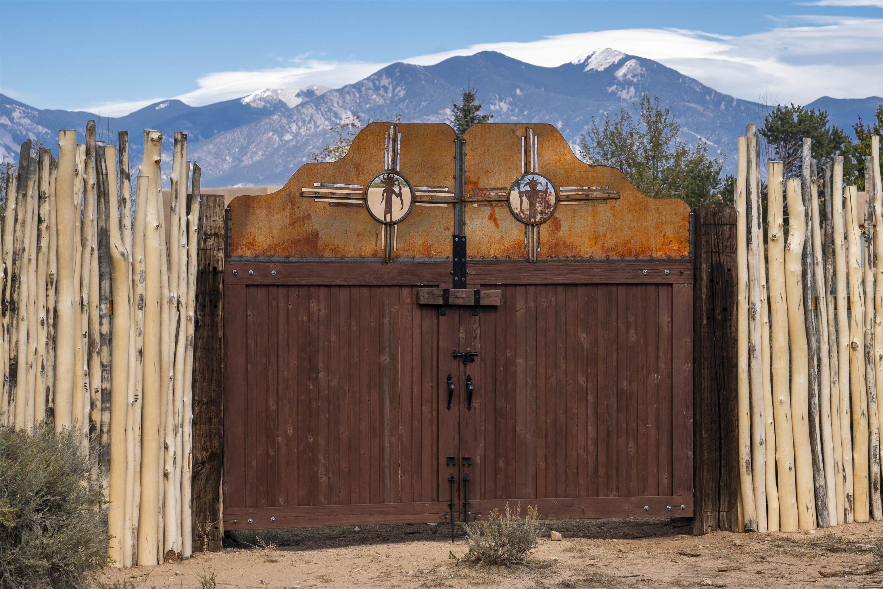 43 Vista Linda Rd, Ranchos de Taos, New Mexico image 37