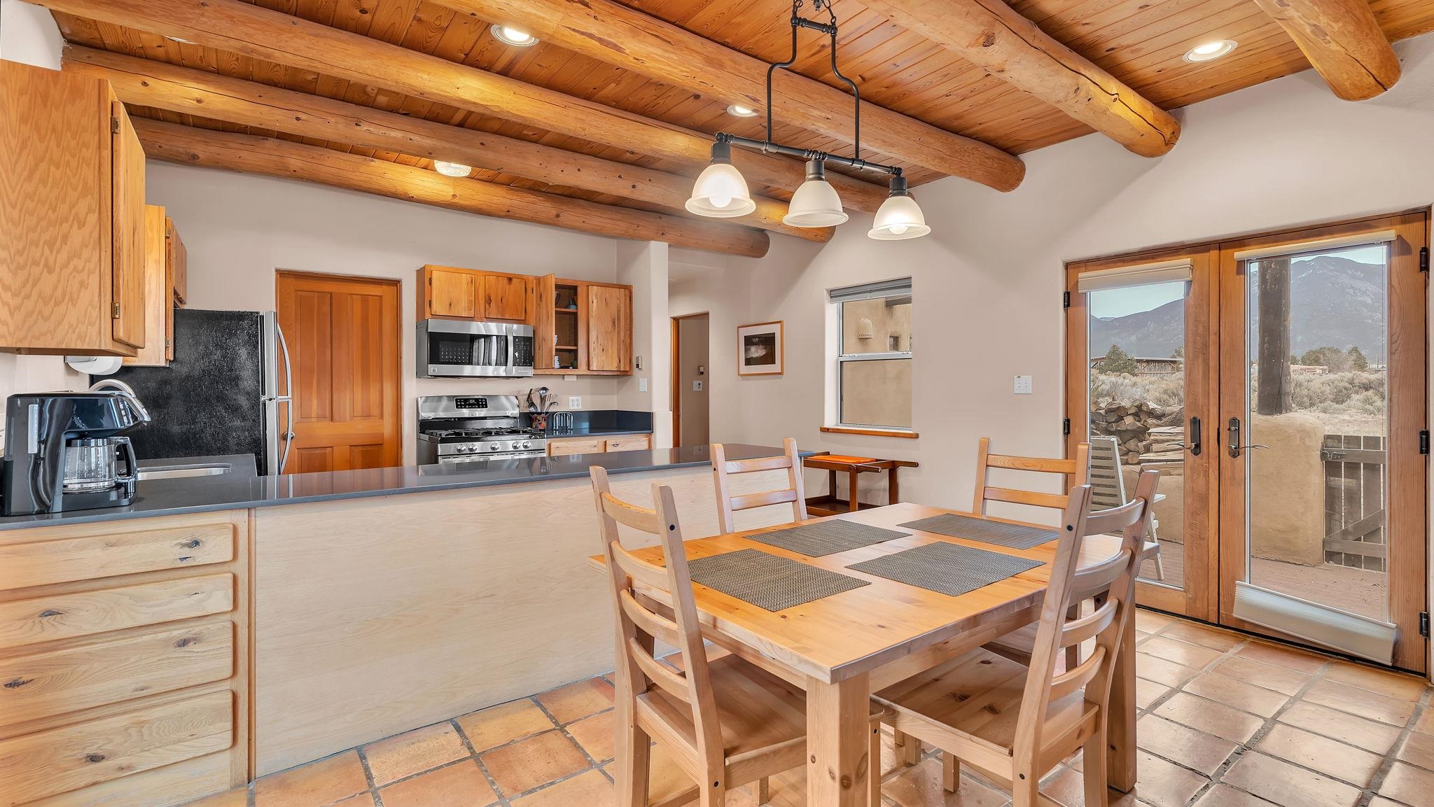 21 Buena Vista, El Prado, New Mexico image 8