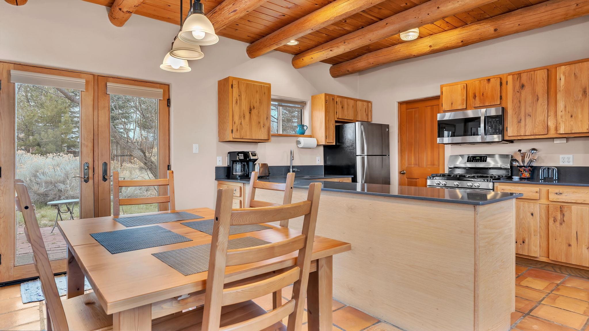 21 Buena Vista, El Prado, New Mexico image 9