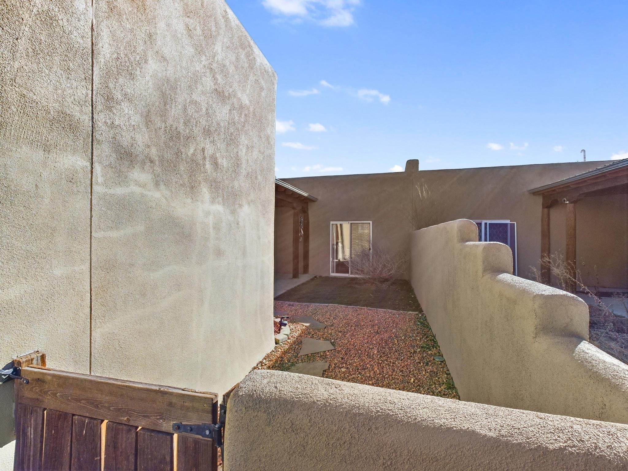 331B Randall Lane #B, Taos, New Mexico image 30