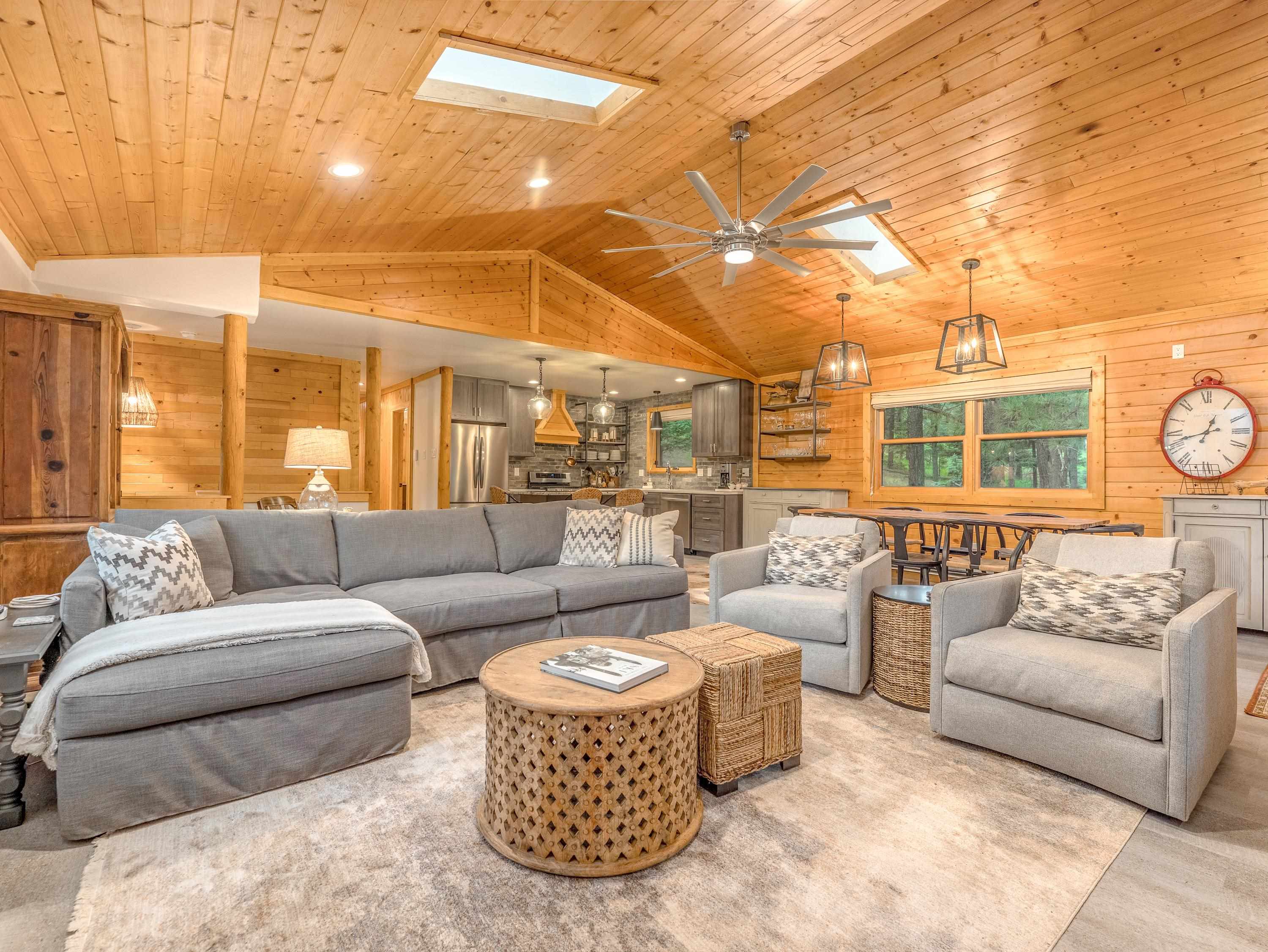 Angel Fire, New Mexico 87710, United States, 4 Bedrooms Bedrooms, ,2 BathroomsBathrooms,Residential,Active,165266