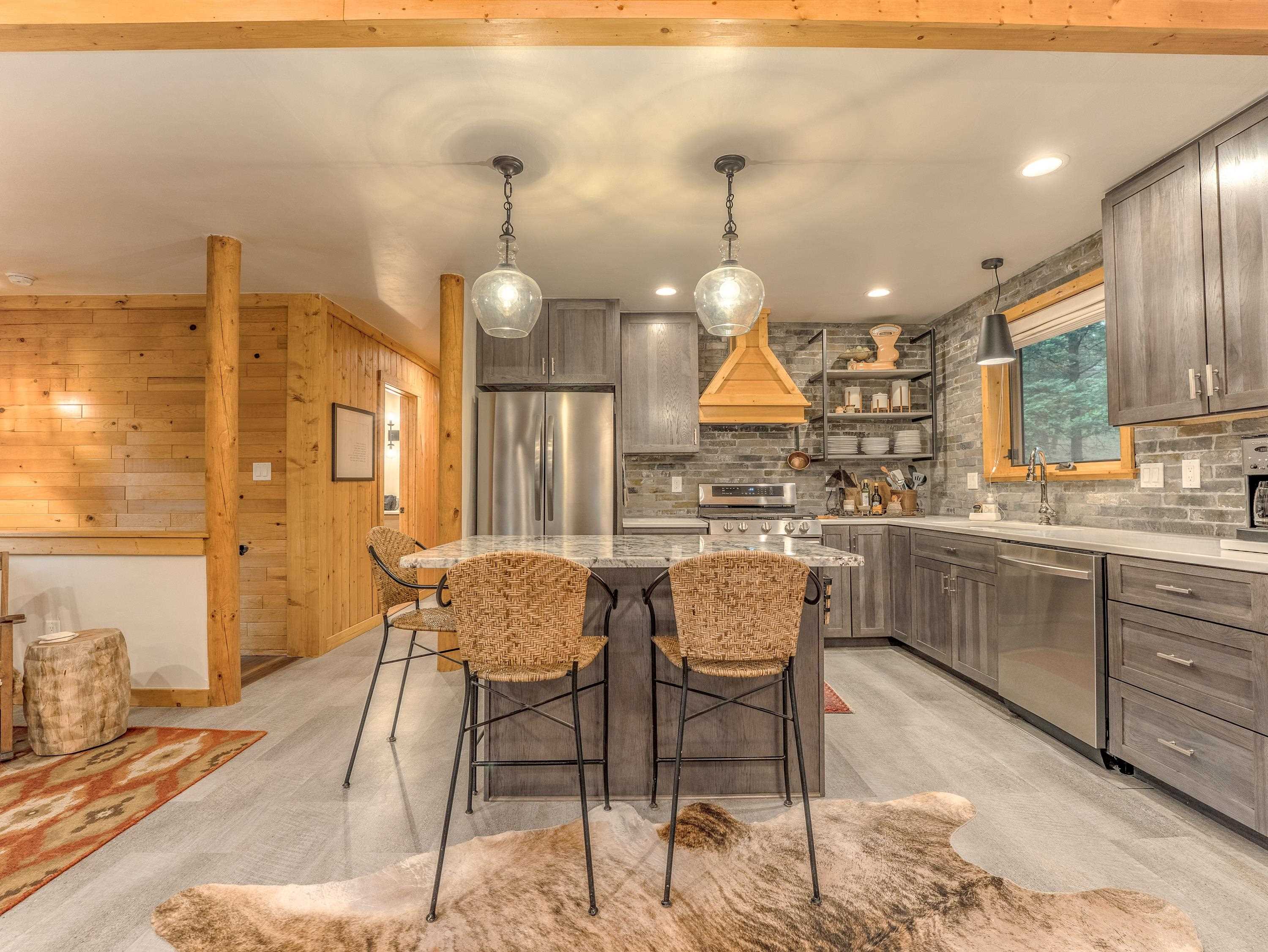 Angel Fire, New Mexico 87710, United States, 4 Bedrooms Bedrooms, ,2 BathroomsBathrooms,Residential,Active,165266