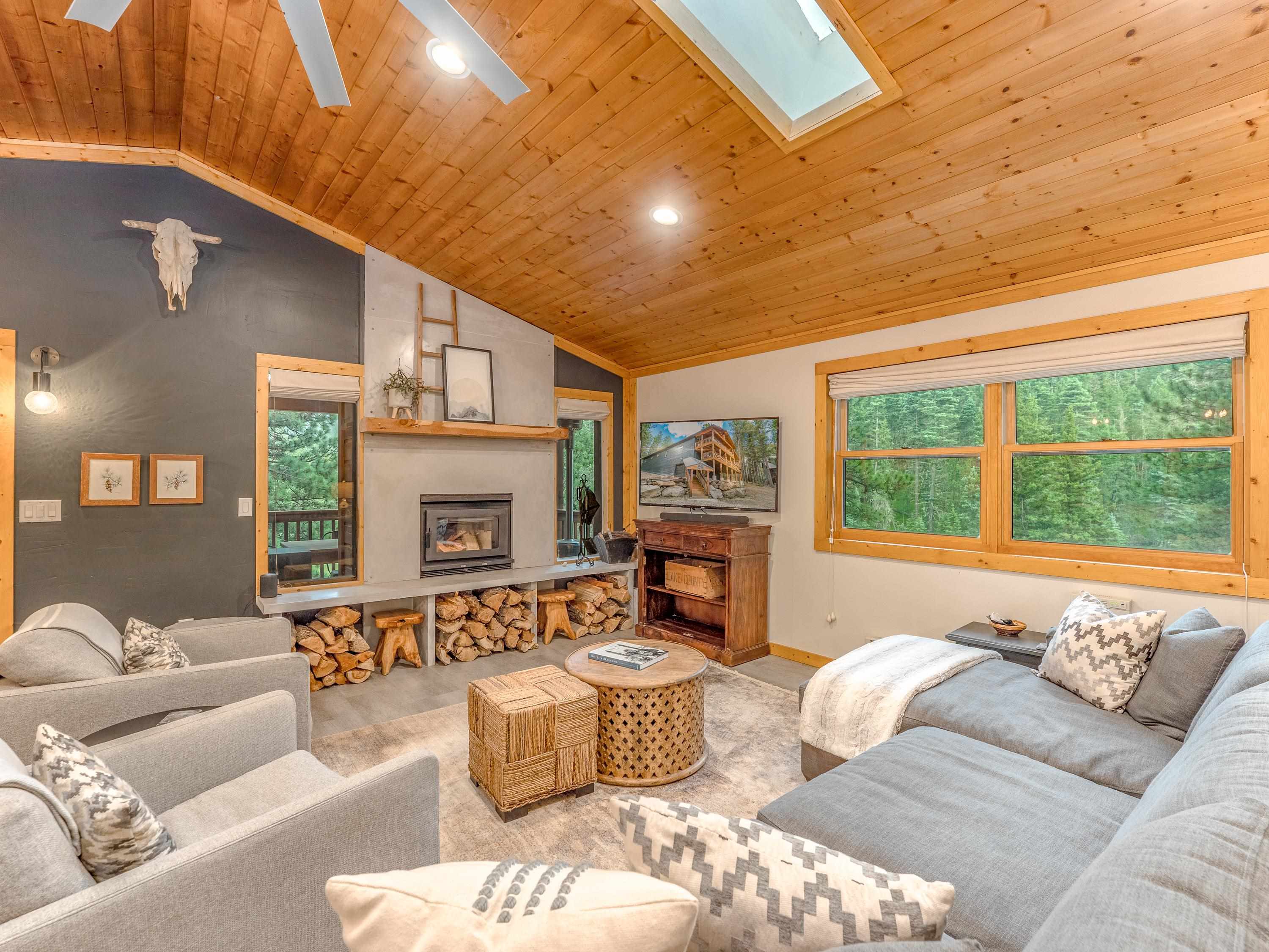 Angel Fire, New Mexico 87710, United States, 4 Bedrooms Bedrooms, ,2 BathroomsBathrooms,Residential,Active,165266