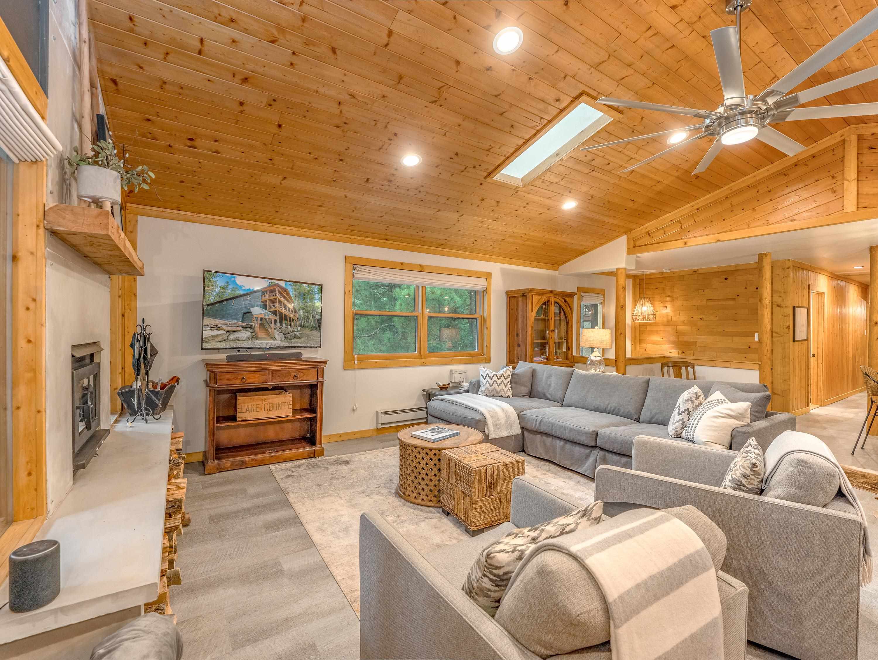 Angel Fire, New Mexico 87710, United States, 4 Bedrooms Bedrooms, ,2 BathroomsBathrooms,Residential,Active,165266