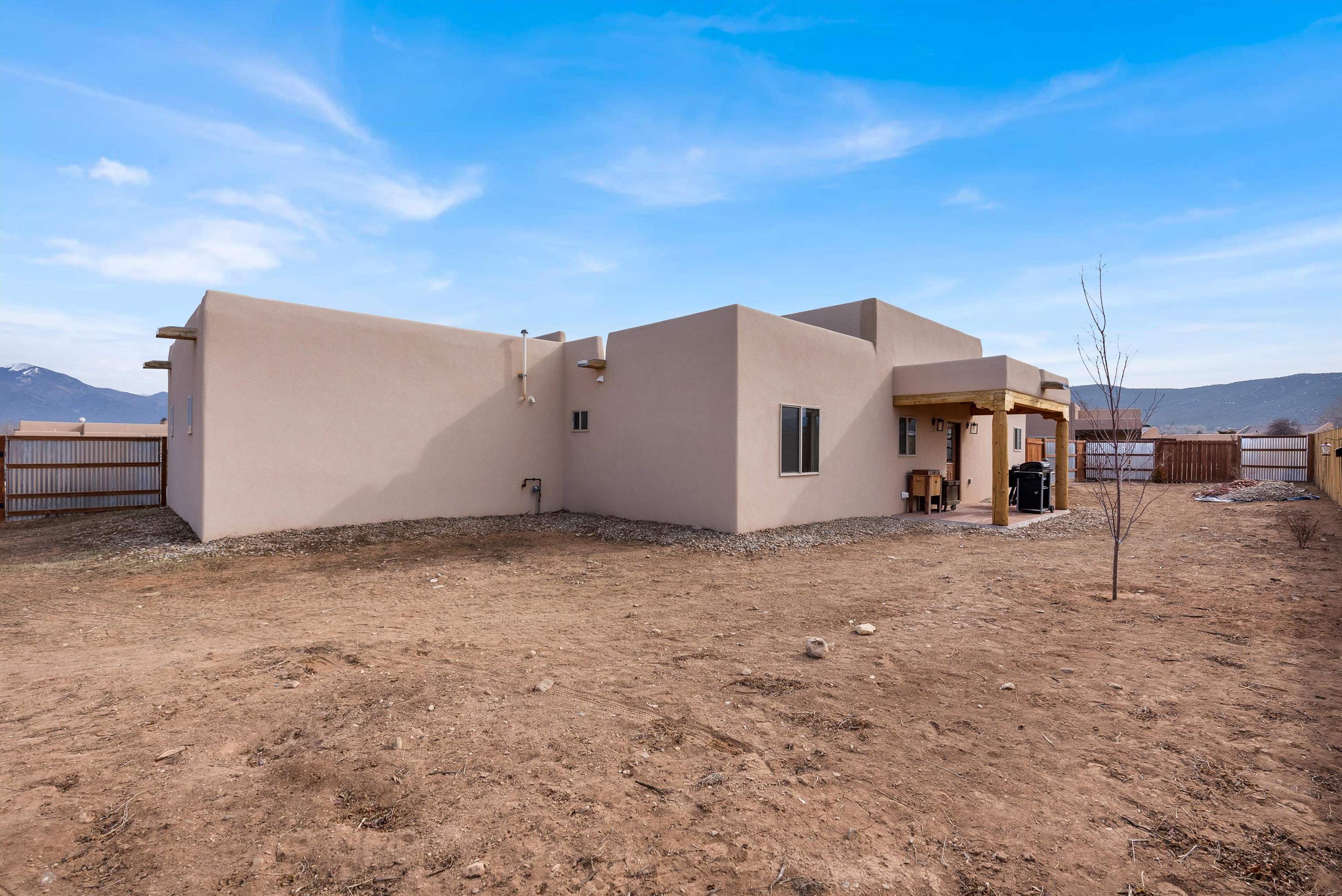 27 Medina Lane, Taos, New Mexico image 41