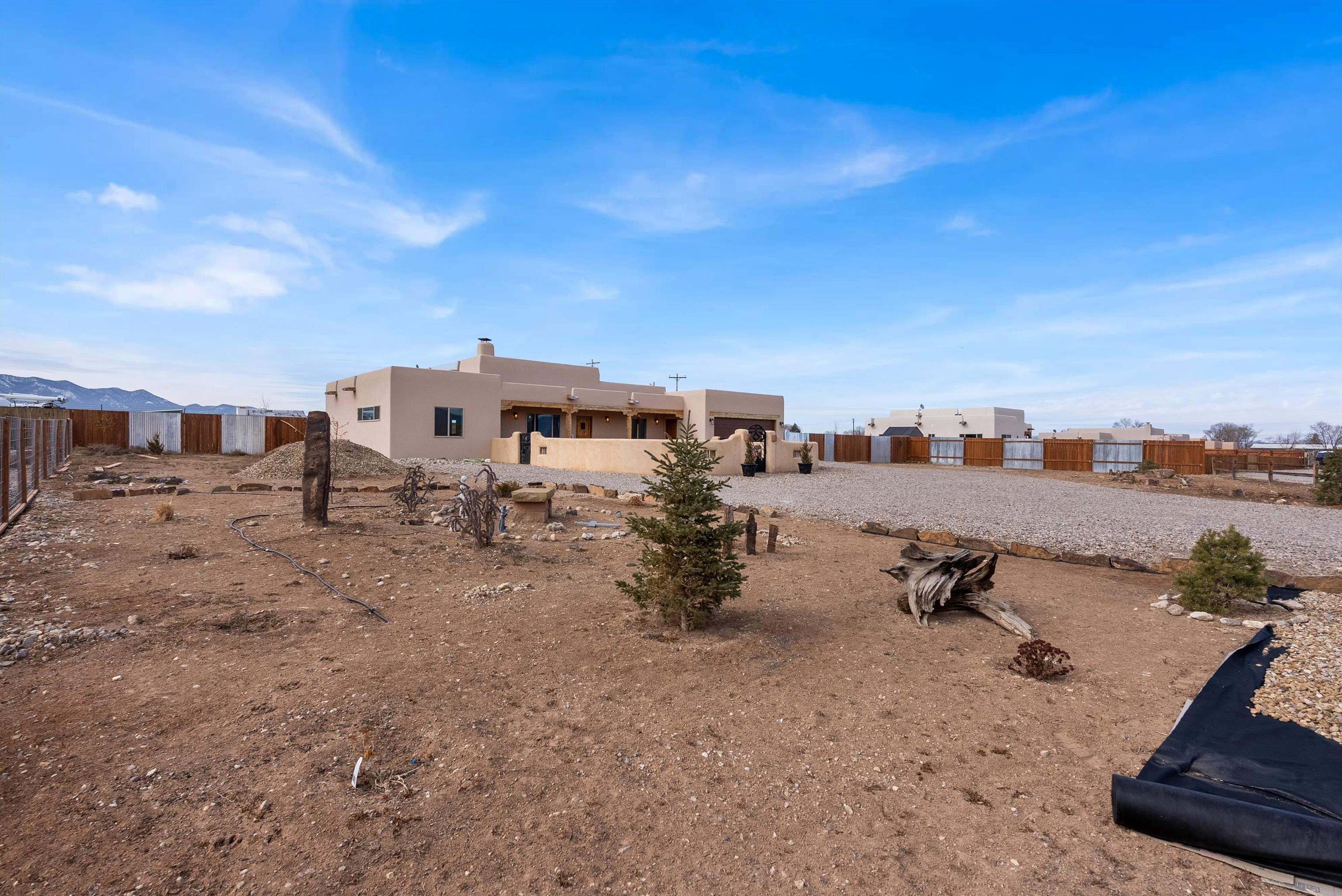 27 Medina Lane, Taos, New Mexico image 43