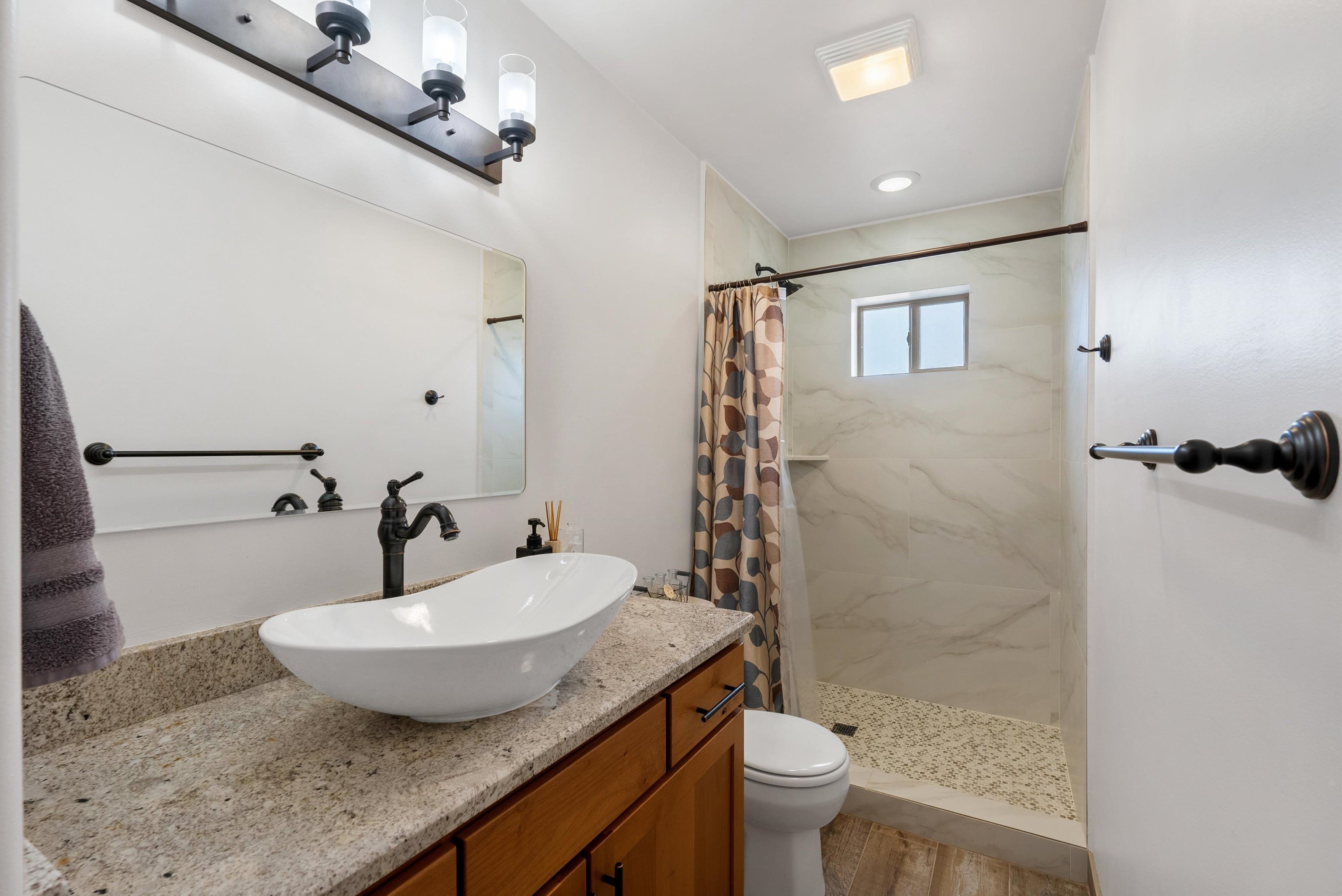 27 Medina Lane, Taos, New Mexico image 29