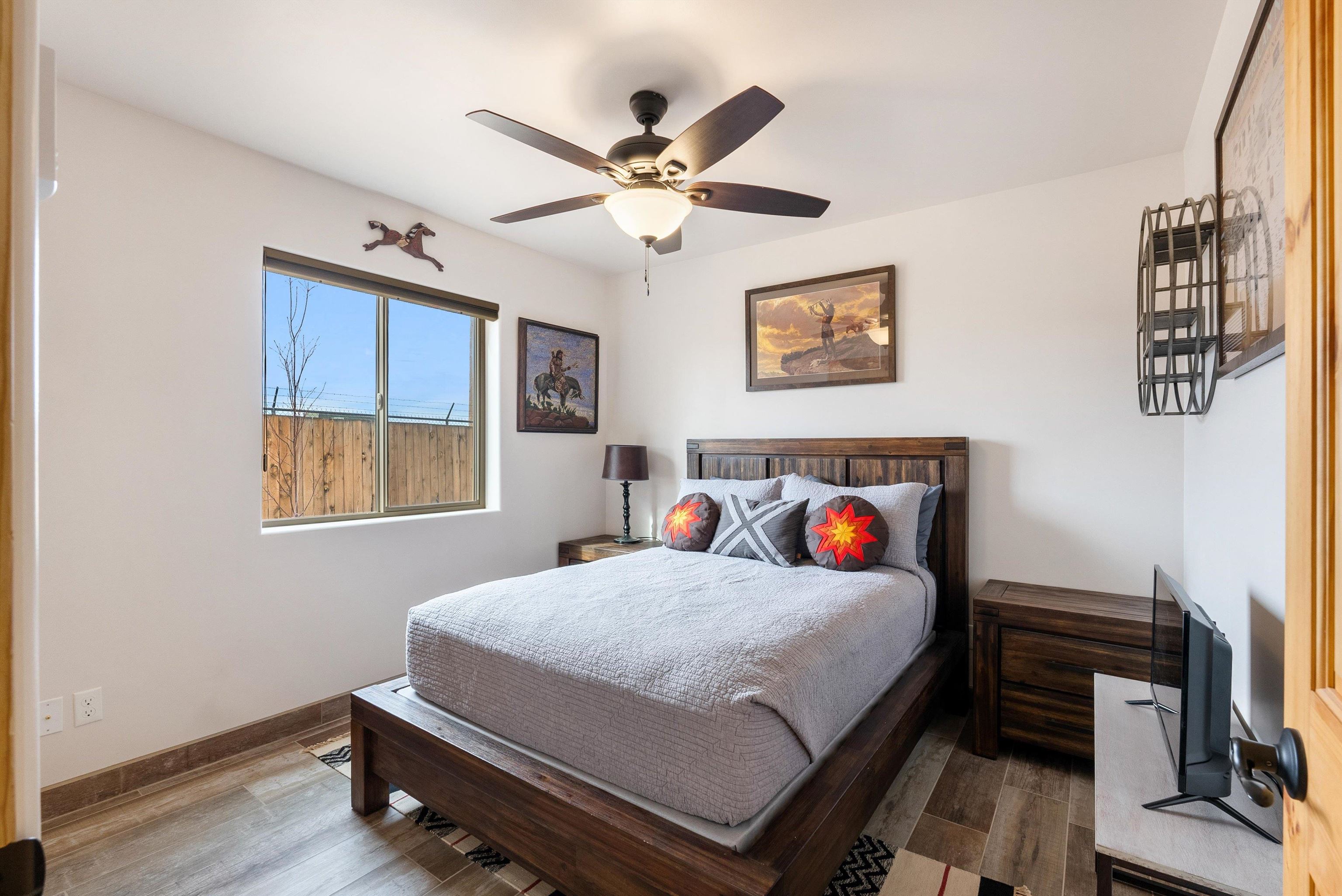 27 Medina Lane, Taos, New Mexico image 26