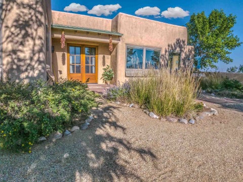 Apartment For Sale - 98 Calle Mirador<br/> Ranchos de Taos, NM 87557