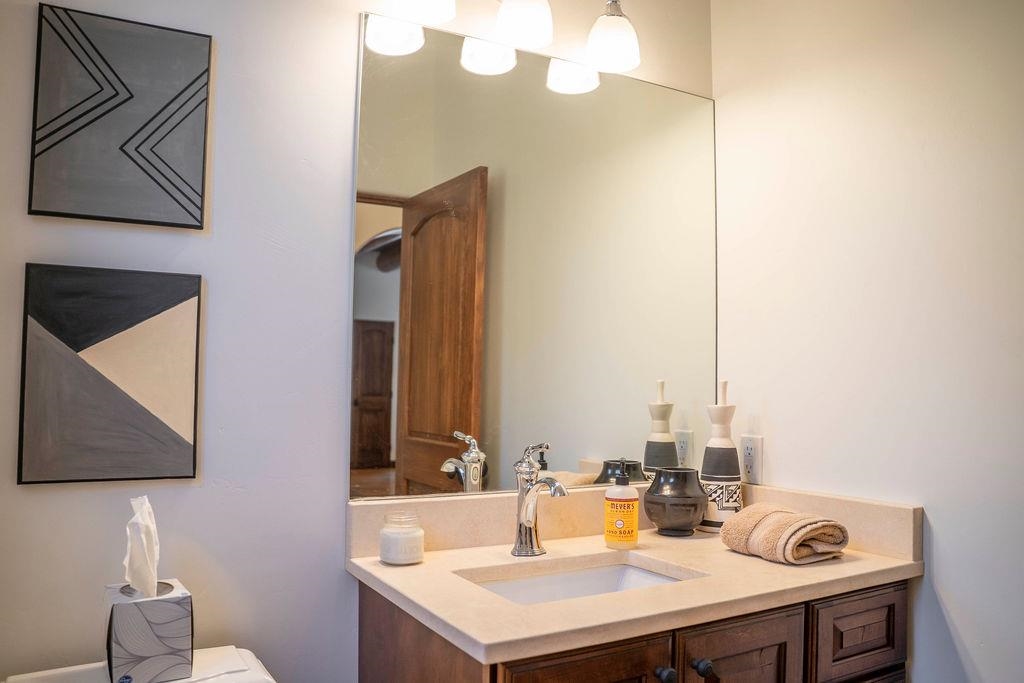 410A Apache Street #410A, Taos, New Mexico image 32