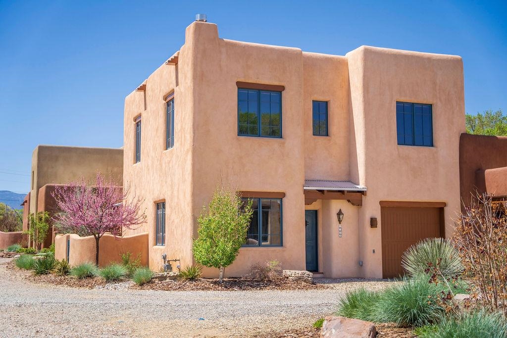 410A Apache Street #410A, Taos, New Mexico image 1