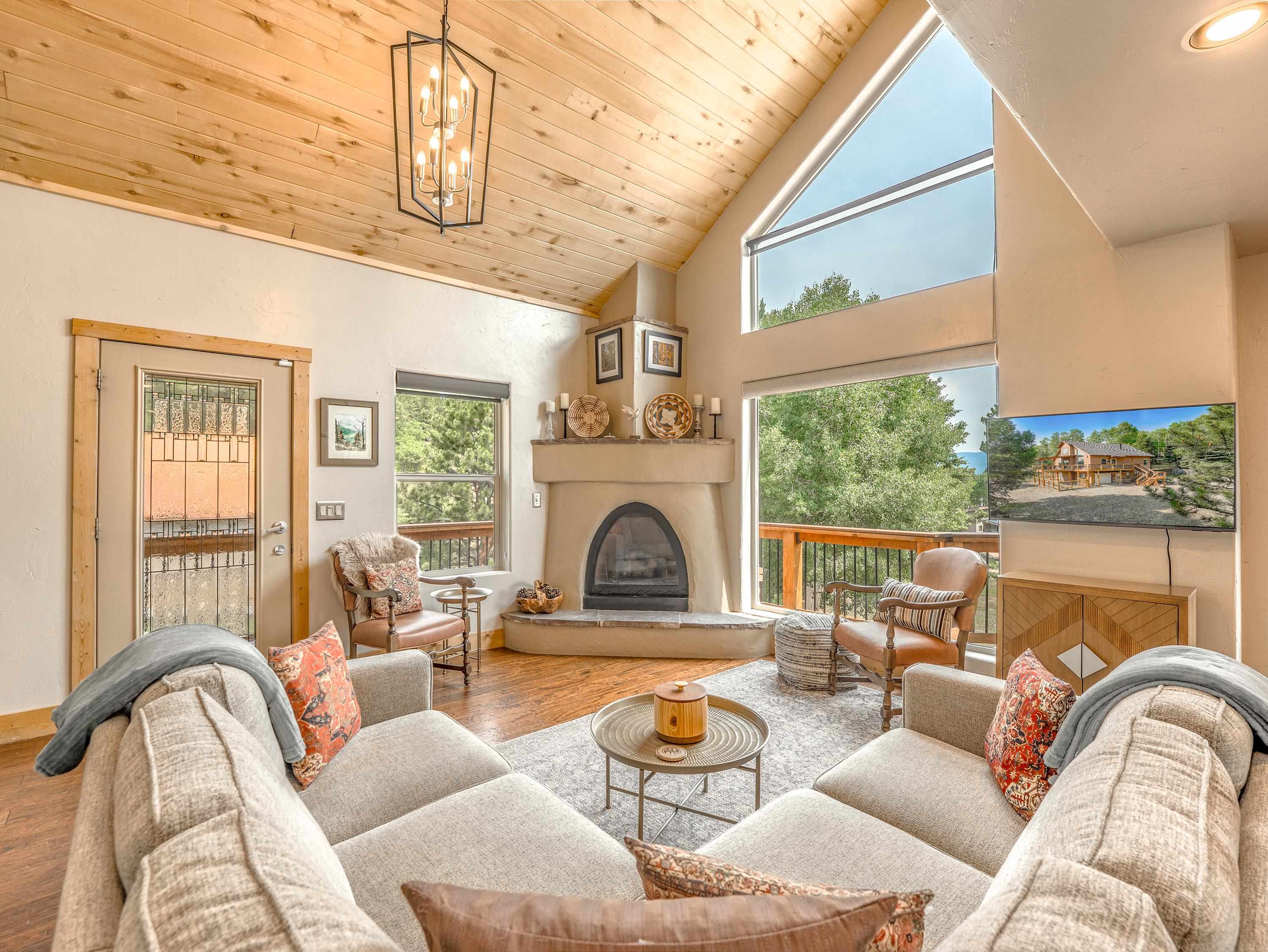 Angel Fire, New Mexico 87710, United States, 4 Bedrooms Bedrooms, ,3 BathroomsBathrooms,Residential,Active,173470