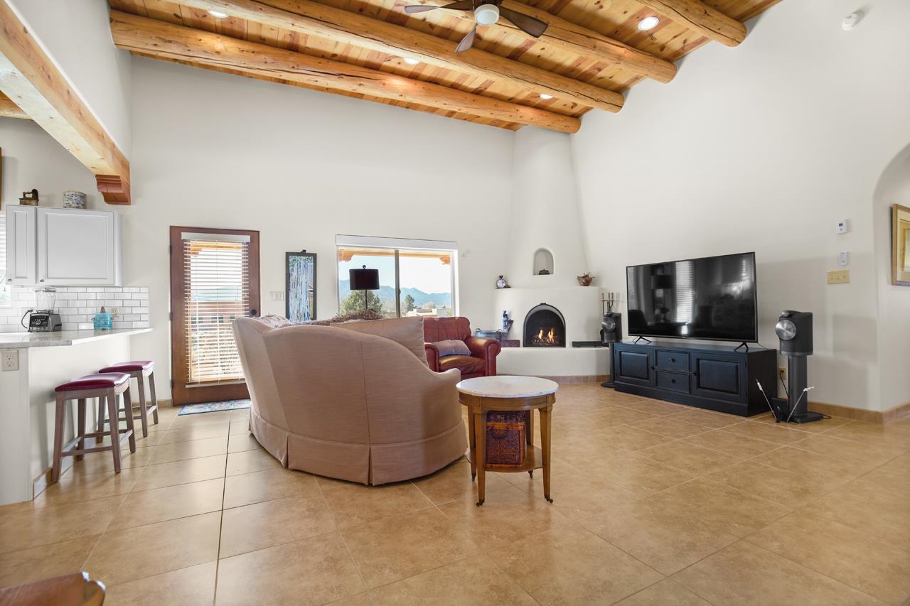 302 Morgan Road, Taos, New Mexico image 4