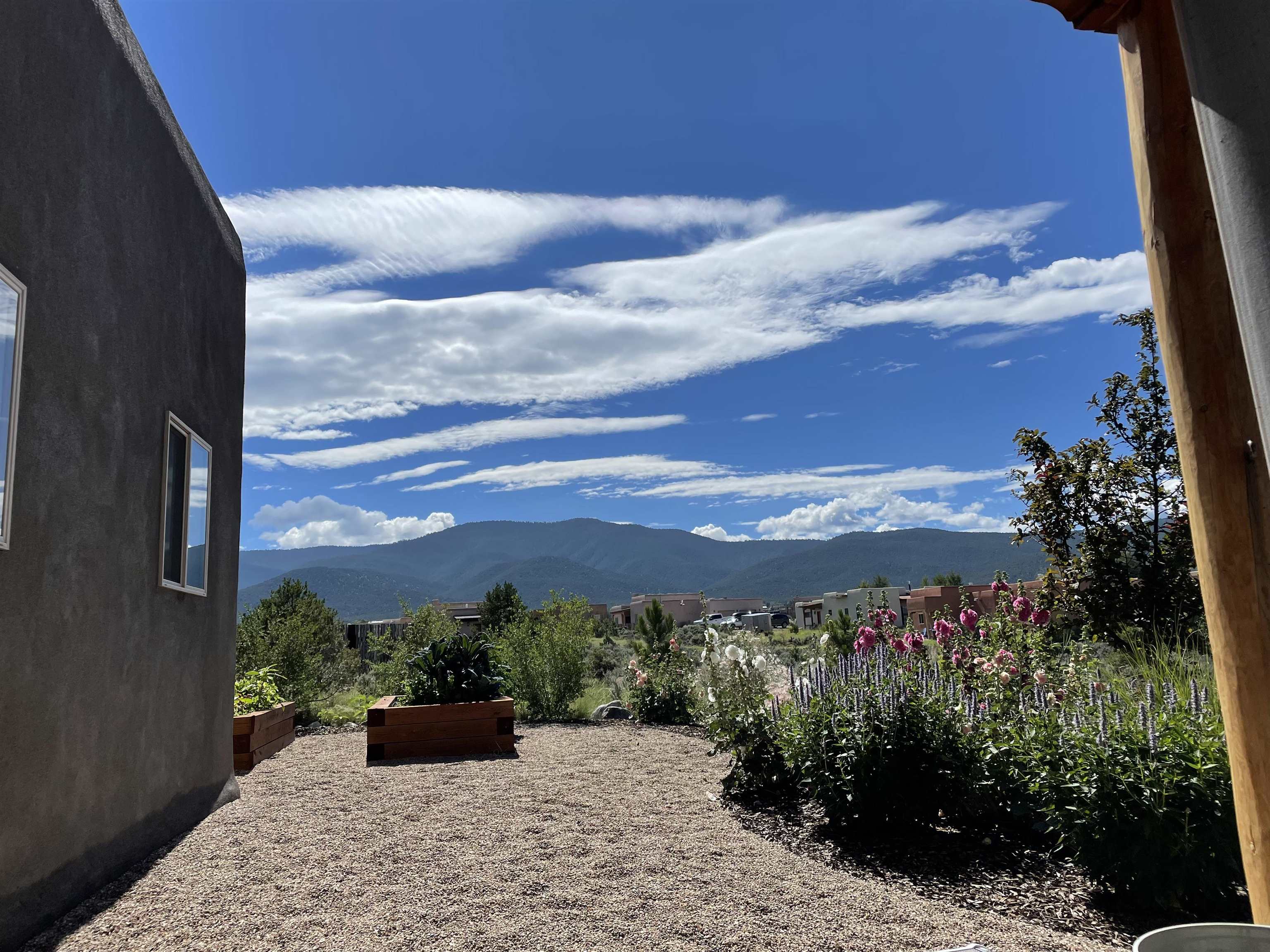 302 Morgan Road, Taos, New Mexico image 37