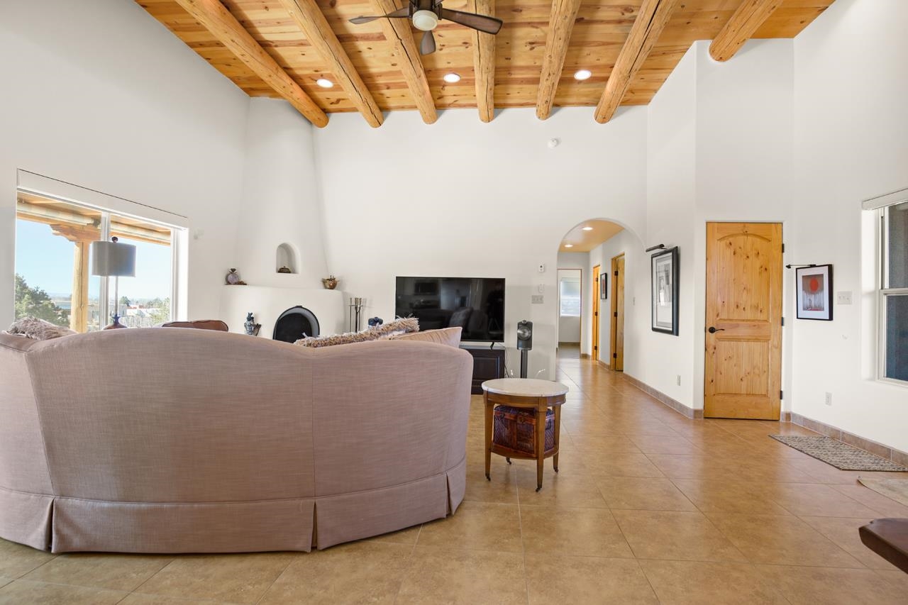 302 Morgan Road, Taos, New Mexico image 6