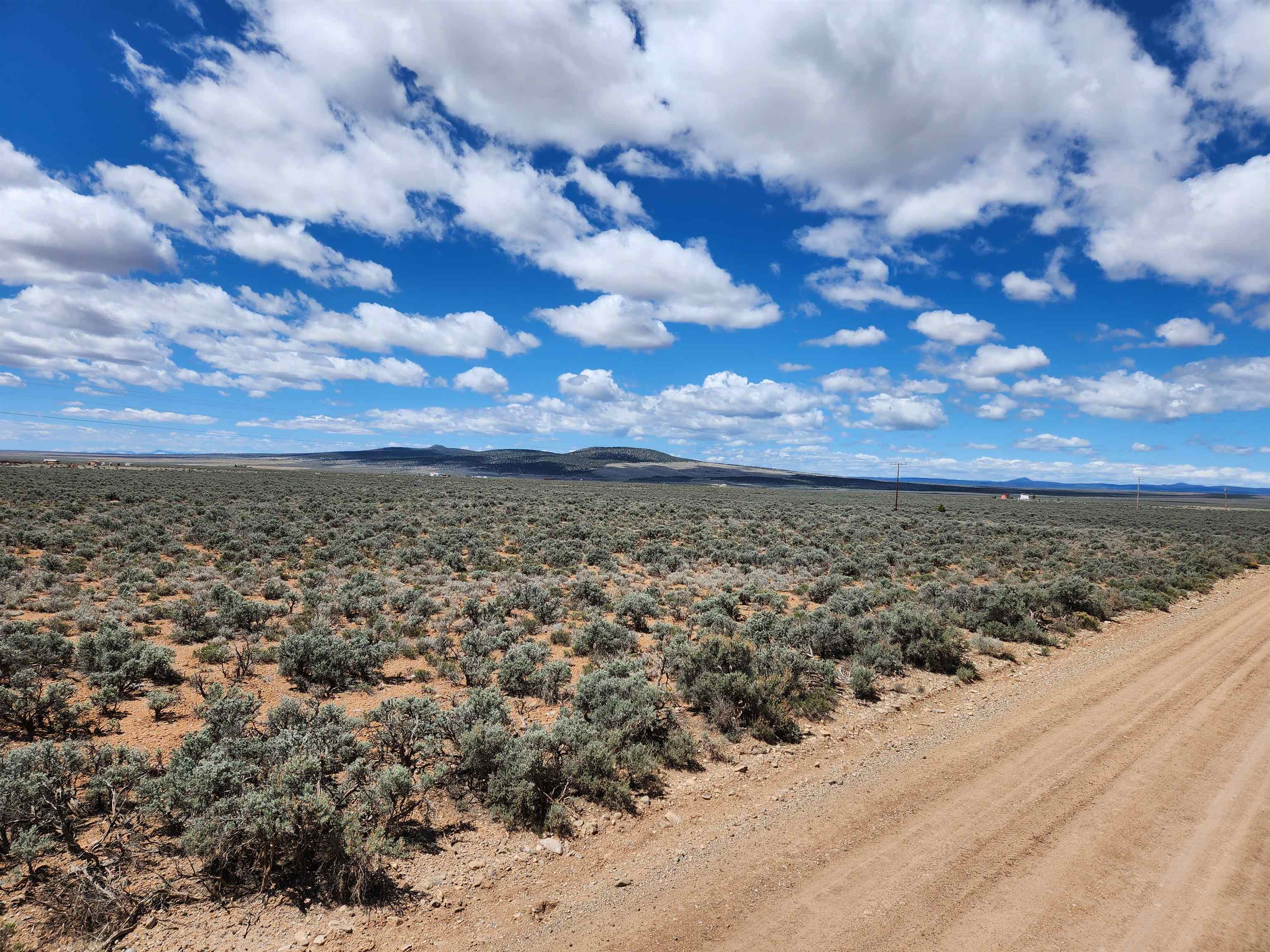 Montosa Road, Tres Piedras, New Mexico image 7