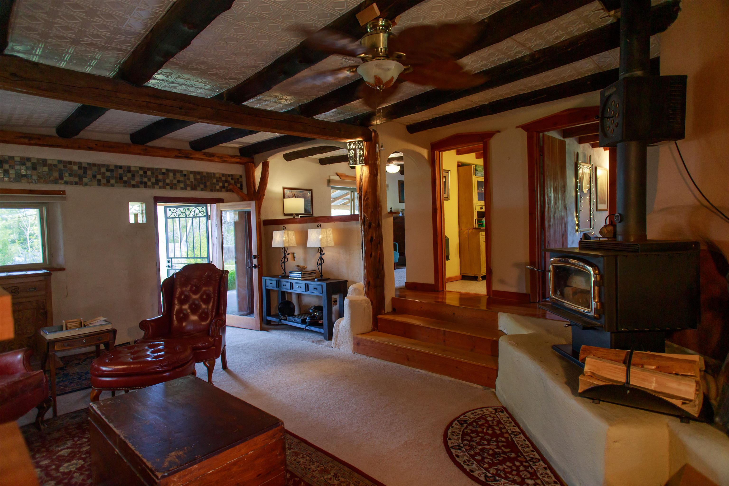 Penasco, New Mexico 87553, United States, 3 Bedrooms Bedrooms, ,2 BathroomsBathrooms,Residential,Active,155133