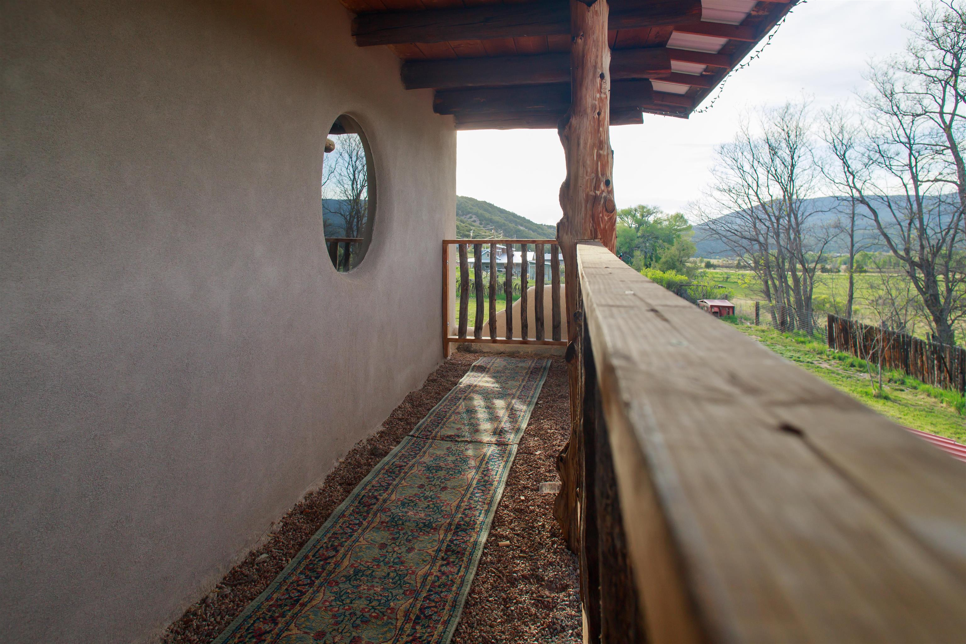 Penasco, New Mexico 87553, United States, 3 Bedrooms Bedrooms, ,2 BathroomsBathrooms,Residential,Active,155133