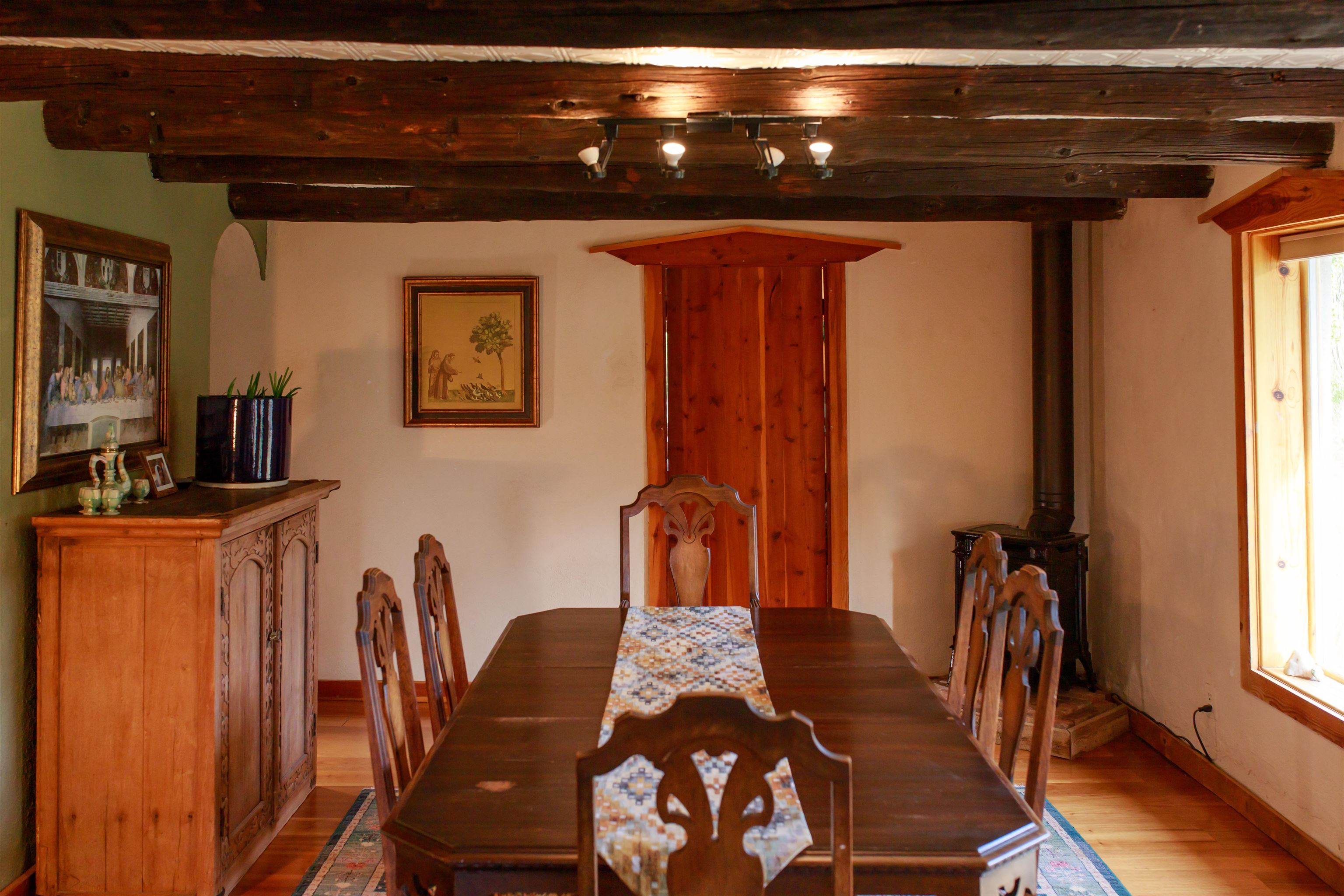 Penasco, New Mexico 87553, United States, 3 Bedrooms Bedrooms, ,2 BathroomsBathrooms,Residential,Active,155133