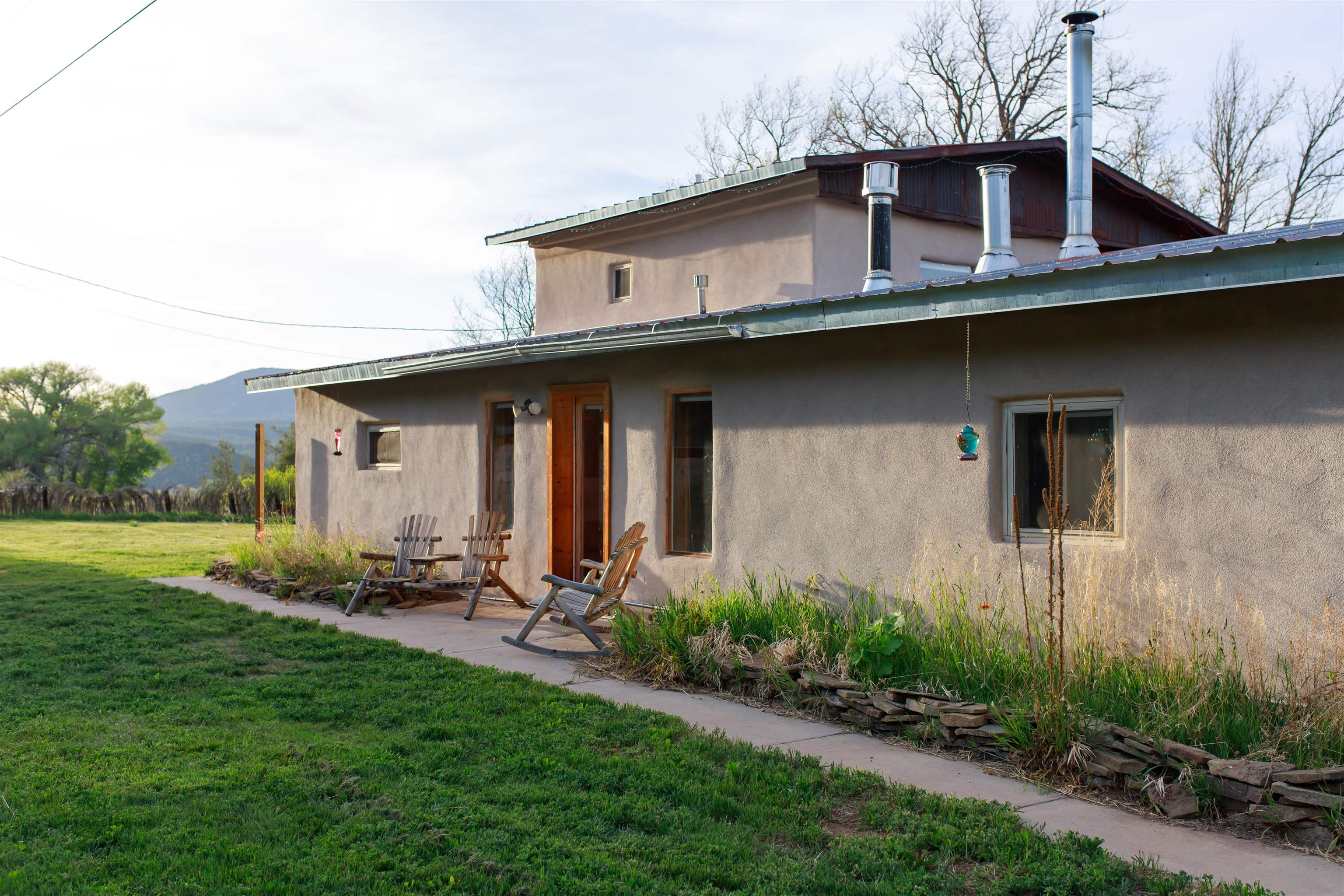 Penasco, New Mexico 87553, United States, 3 Bedrooms Bedrooms, ,2 BathroomsBathrooms,Residential,Active,155133