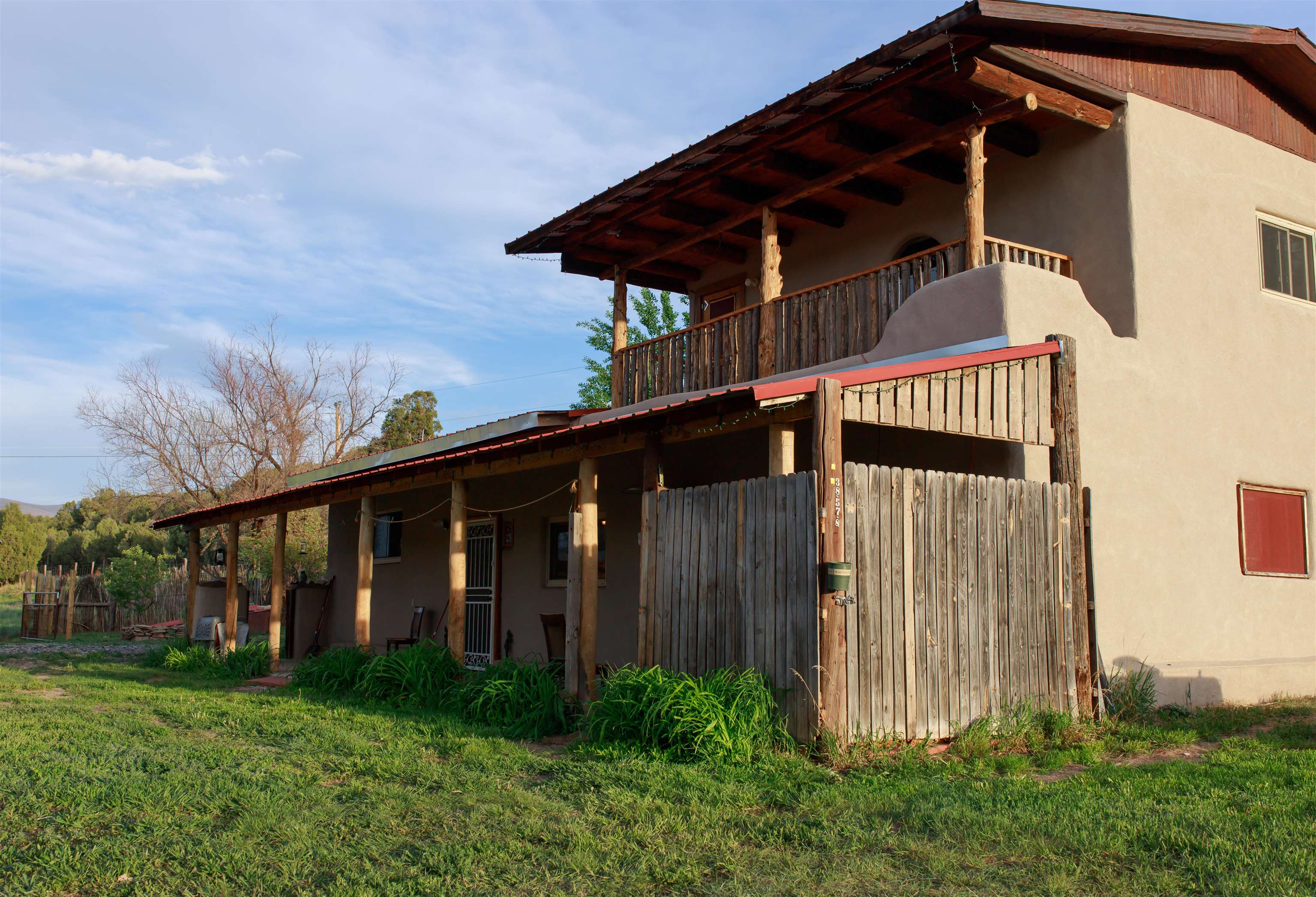 Penasco, New Mexico 87553, United States, 3 Bedrooms Bedrooms, ,2 BathroomsBathrooms,Residential,Active,155133