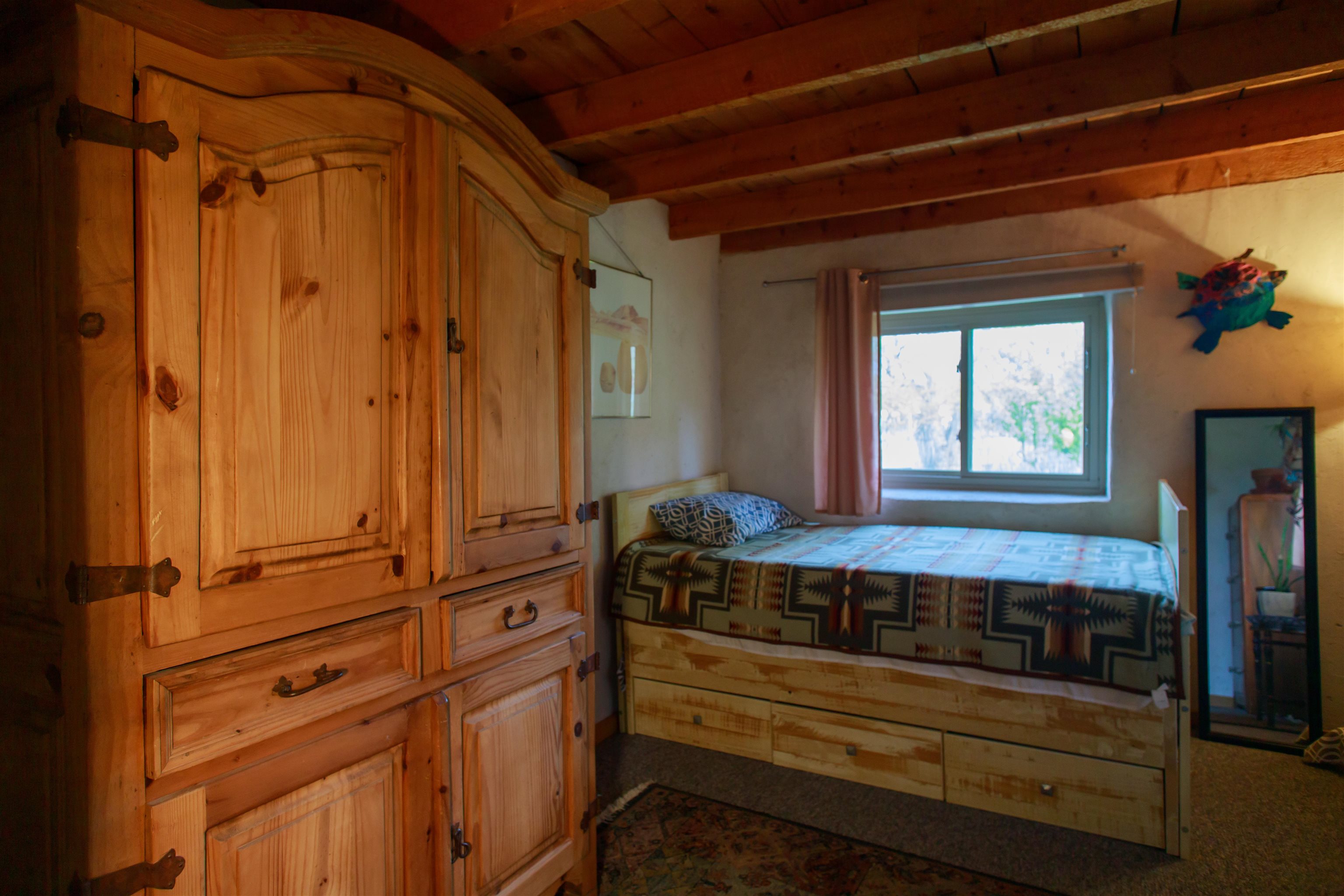 Penasco, New Mexico 87553, United States, 3 Bedrooms Bedrooms, ,2 BathroomsBathrooms,Residential,Active,155133