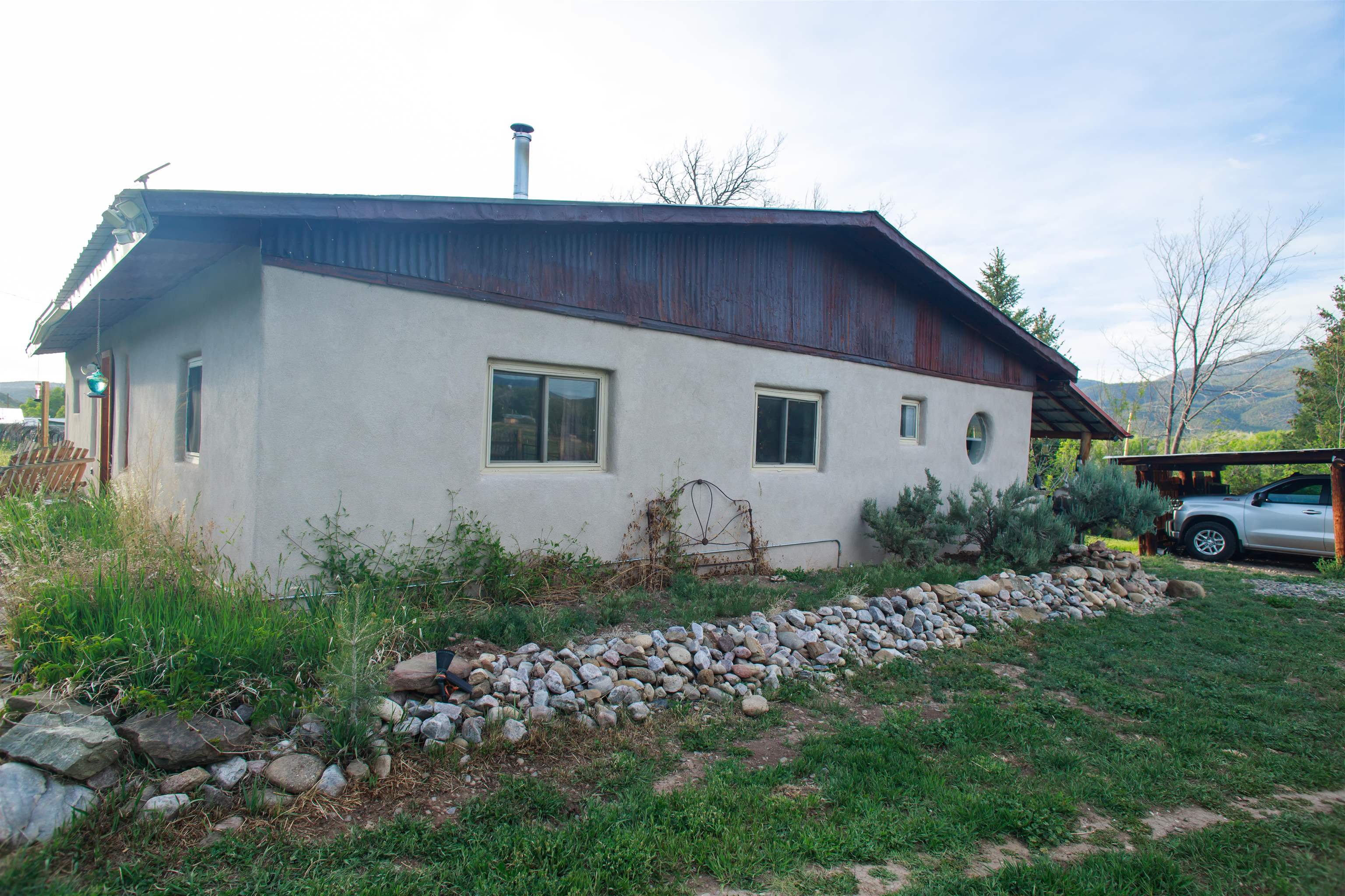 Penasco, New Mexico 87553, United States, 3 Bedrooms Bedrooms, ,2 BathroomsBathrooms,Residential,Active,155133