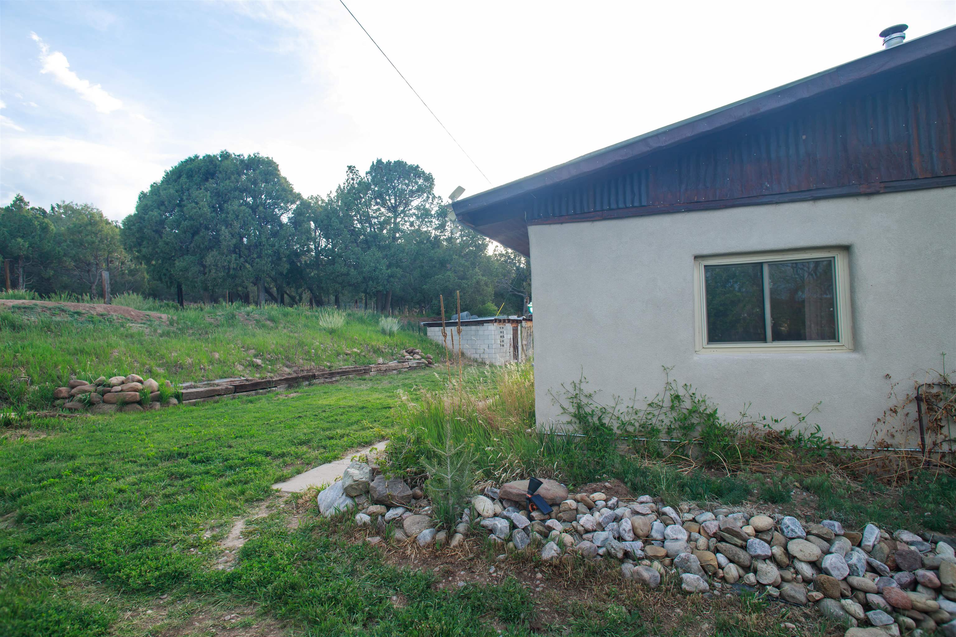 Penasco, New Mexico 87553, United States, 3 Bedrooms Bedrooms, ,2 BathroomsBathrooms,Residential,Active,155133