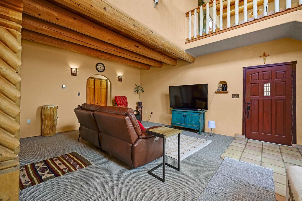Photo of 176 Maestas Rd, Ranchos de Taos, NM 87557 (MLS # 113742)