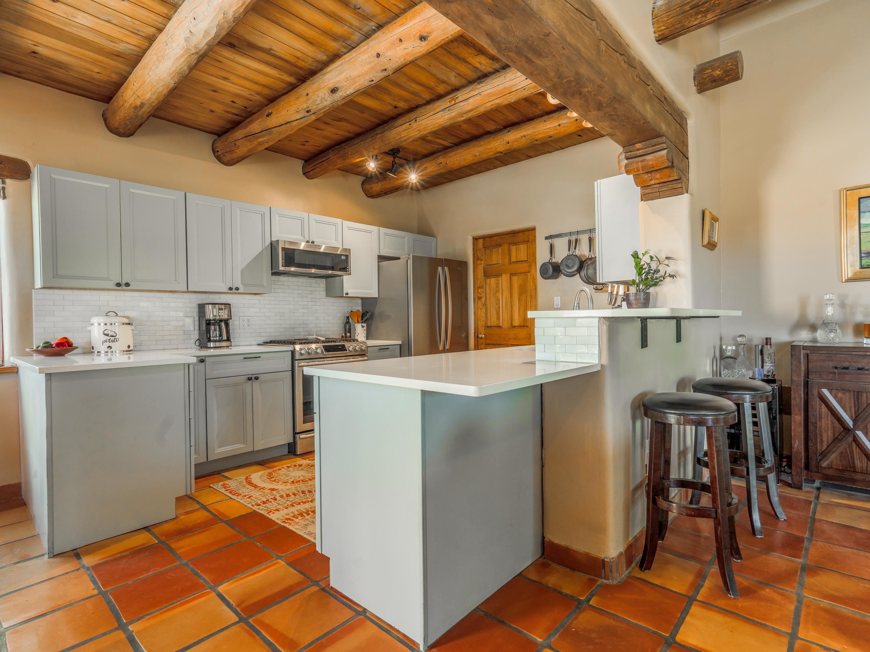 Ranchos De Taos, New Mexico 87557, United States, 3 Bedrooms Bedrooms, ,4 BathroomsBathrooms,Residential,Active,153019