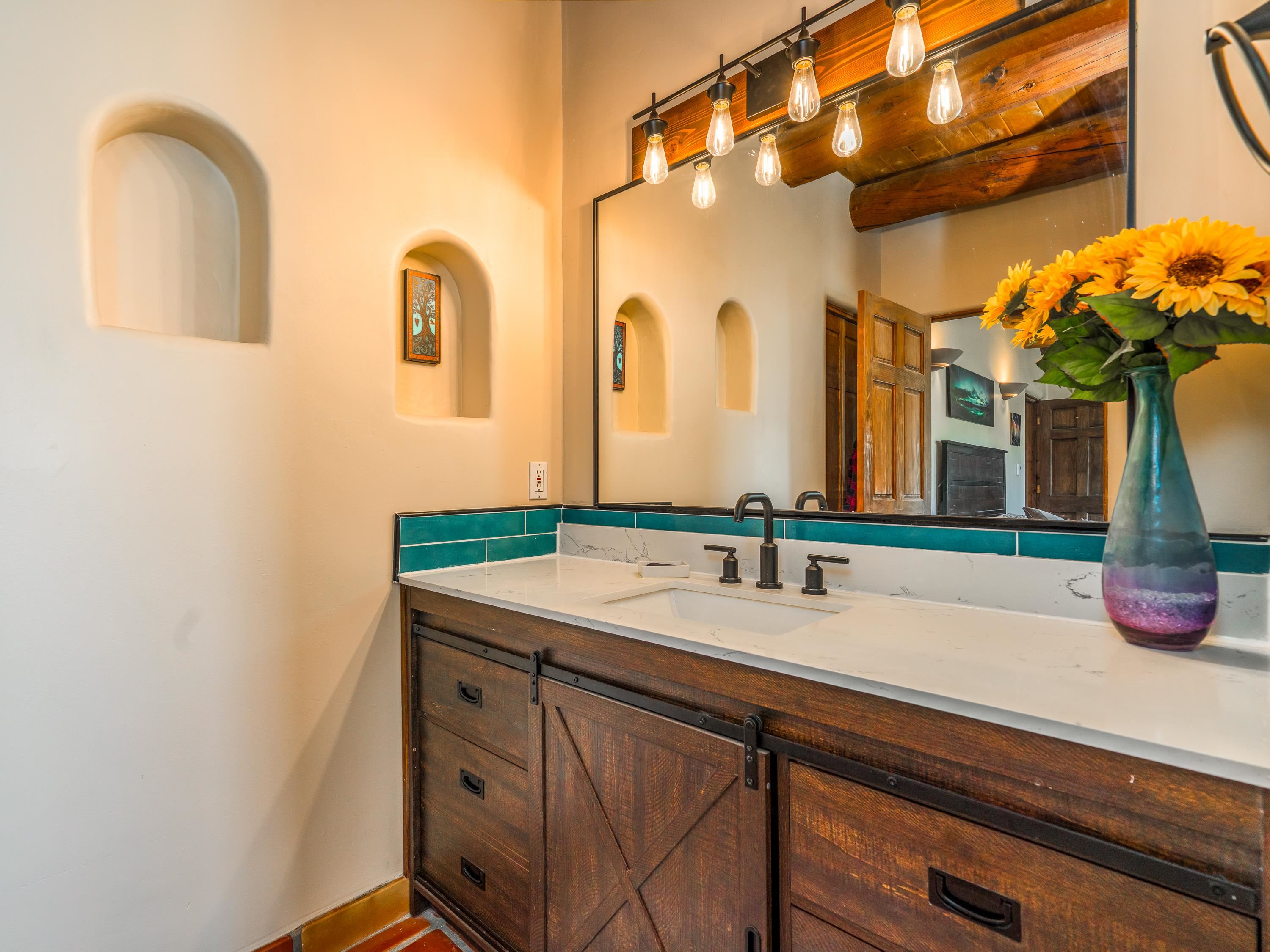 Ranchos De Taos, New Mexico 87557, United States, 3 Bedrooms Bedrooms, ,4 BathroomsBathrooms,Residential,Active,153019