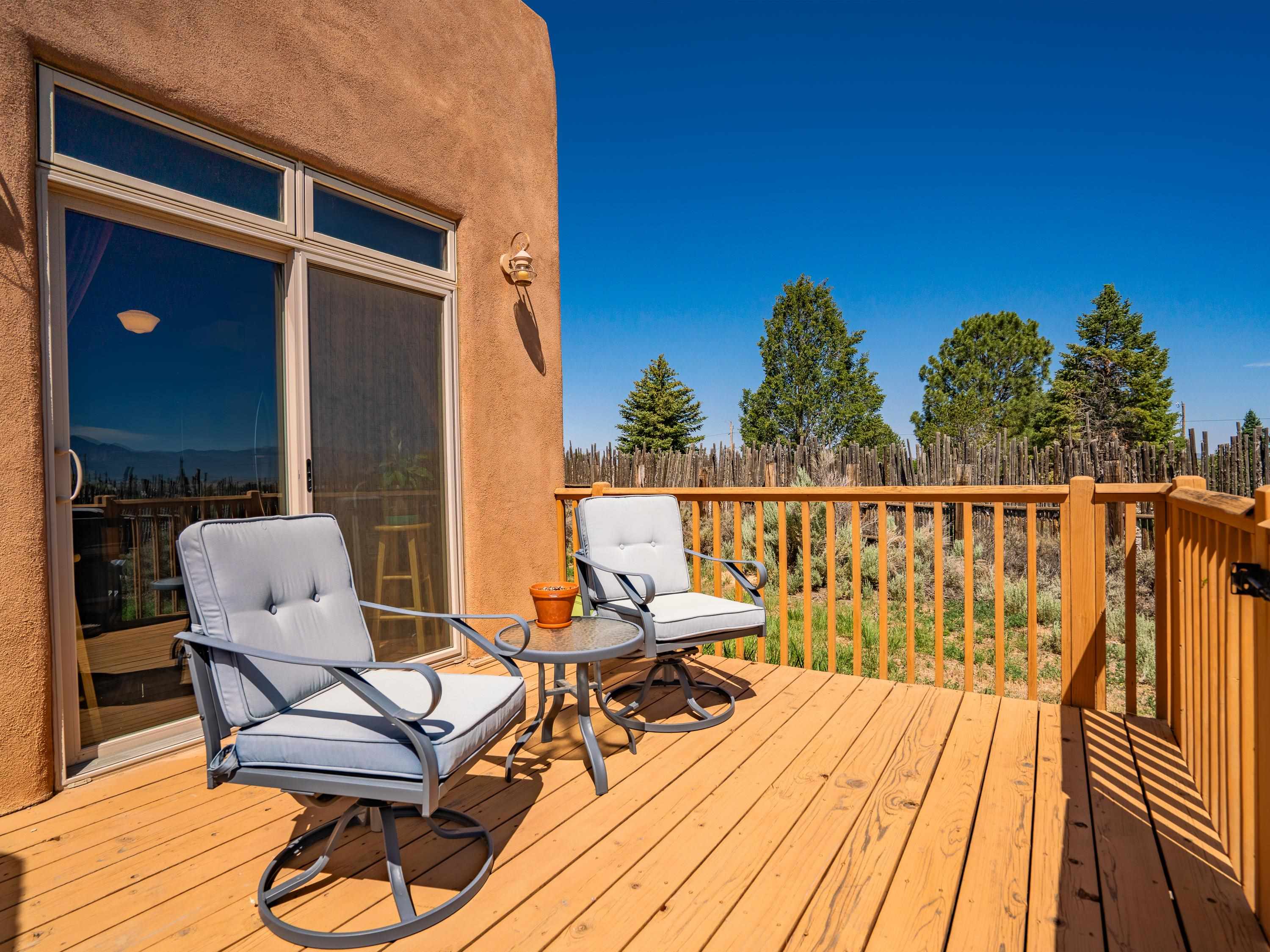 Ranchos De Taos, New Mexico 87557, United States, 3 Bedrooms Bedrooms, ,4 BathroomsBathrooms,Residential,Active,153019